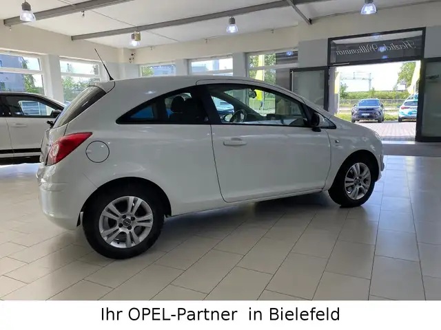 Opel Corsa view 4