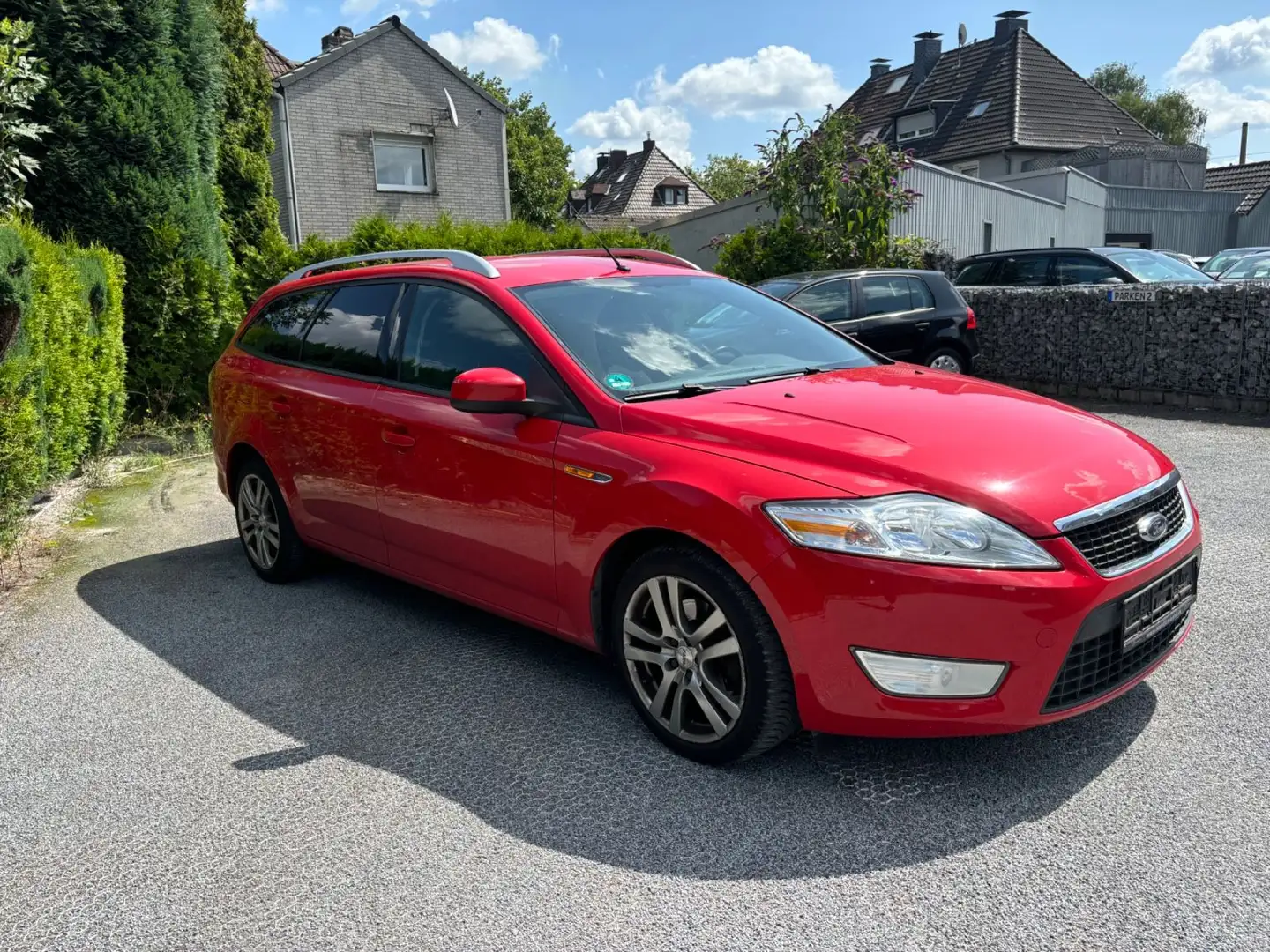 Ford Mondeo Turnier Trend 1.Hd gepflegter Zustand Rouge - 2