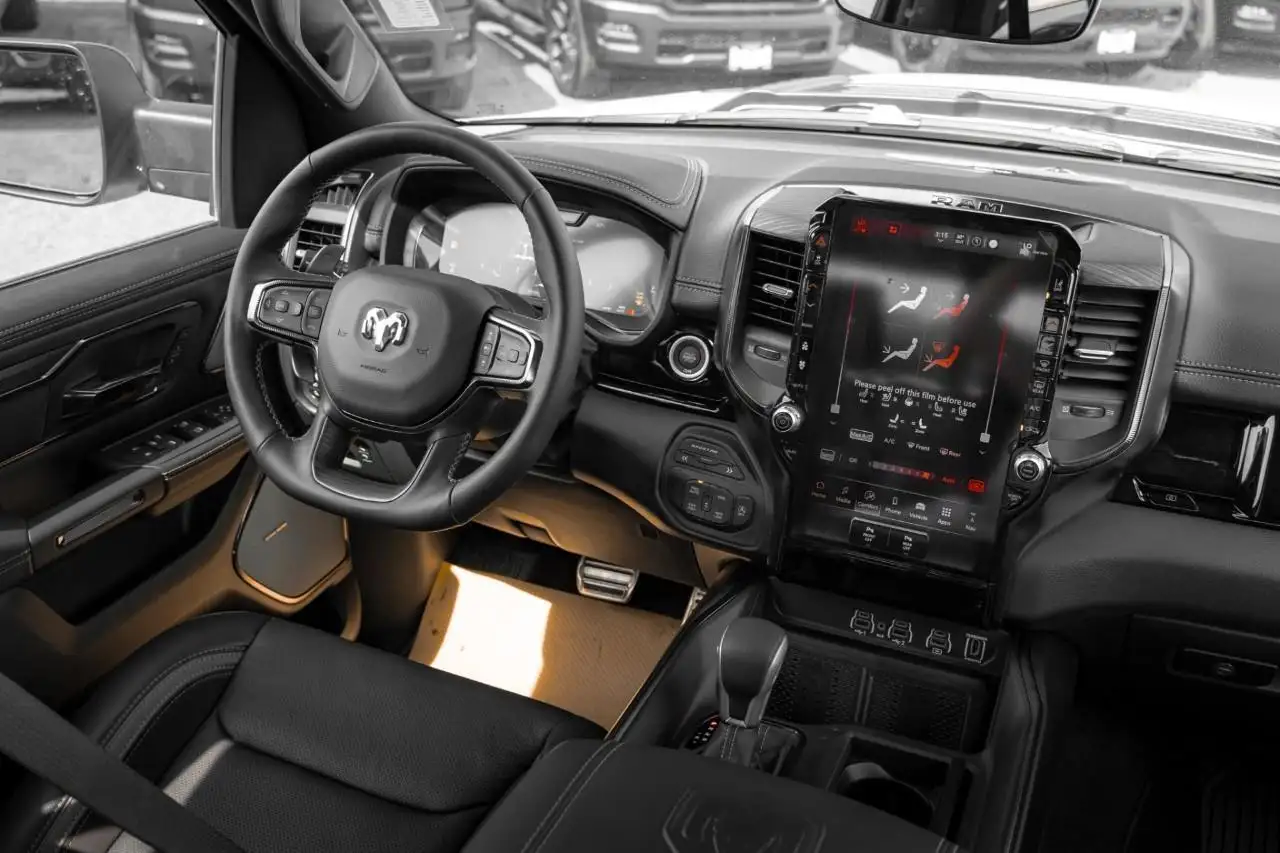 RAM 1500 снимка RAM 1500