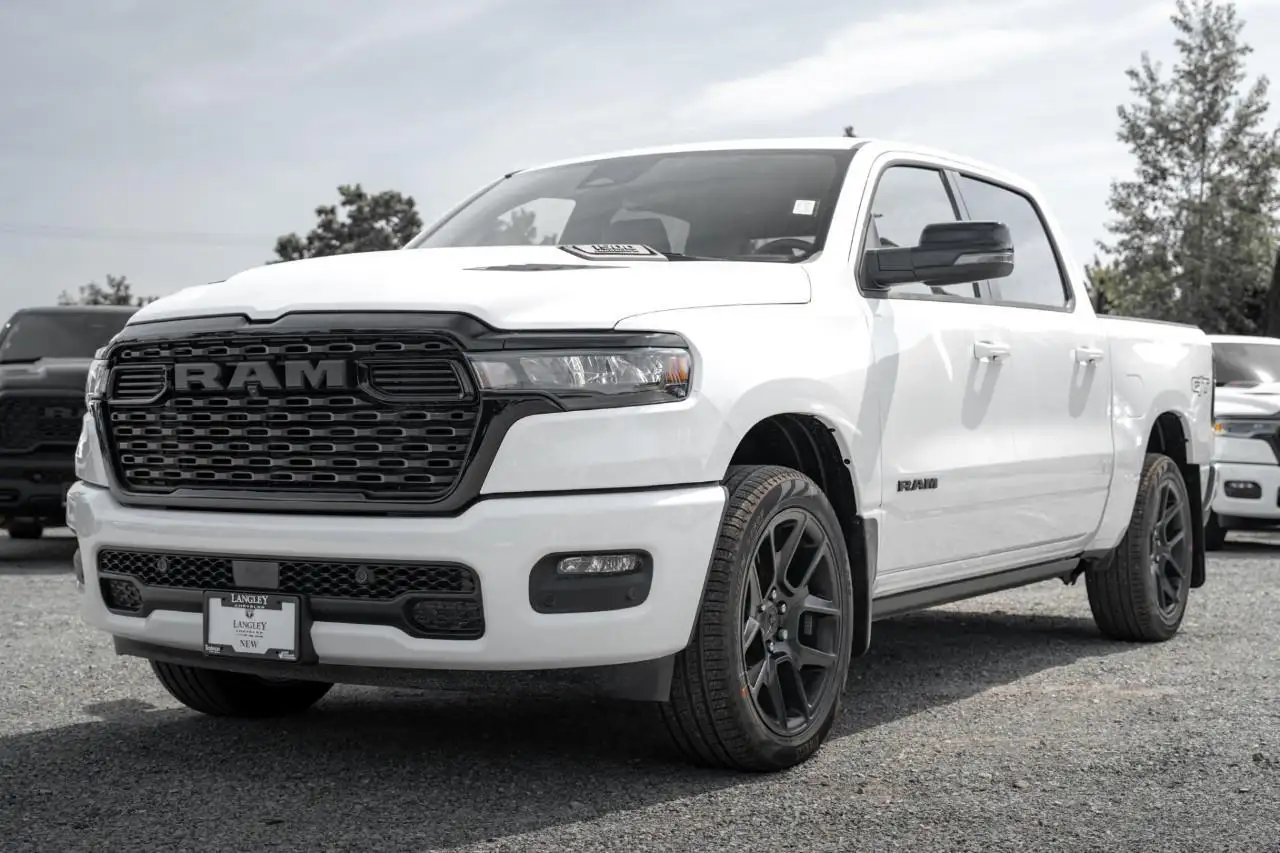RAM 1500 снимка RAM 1500