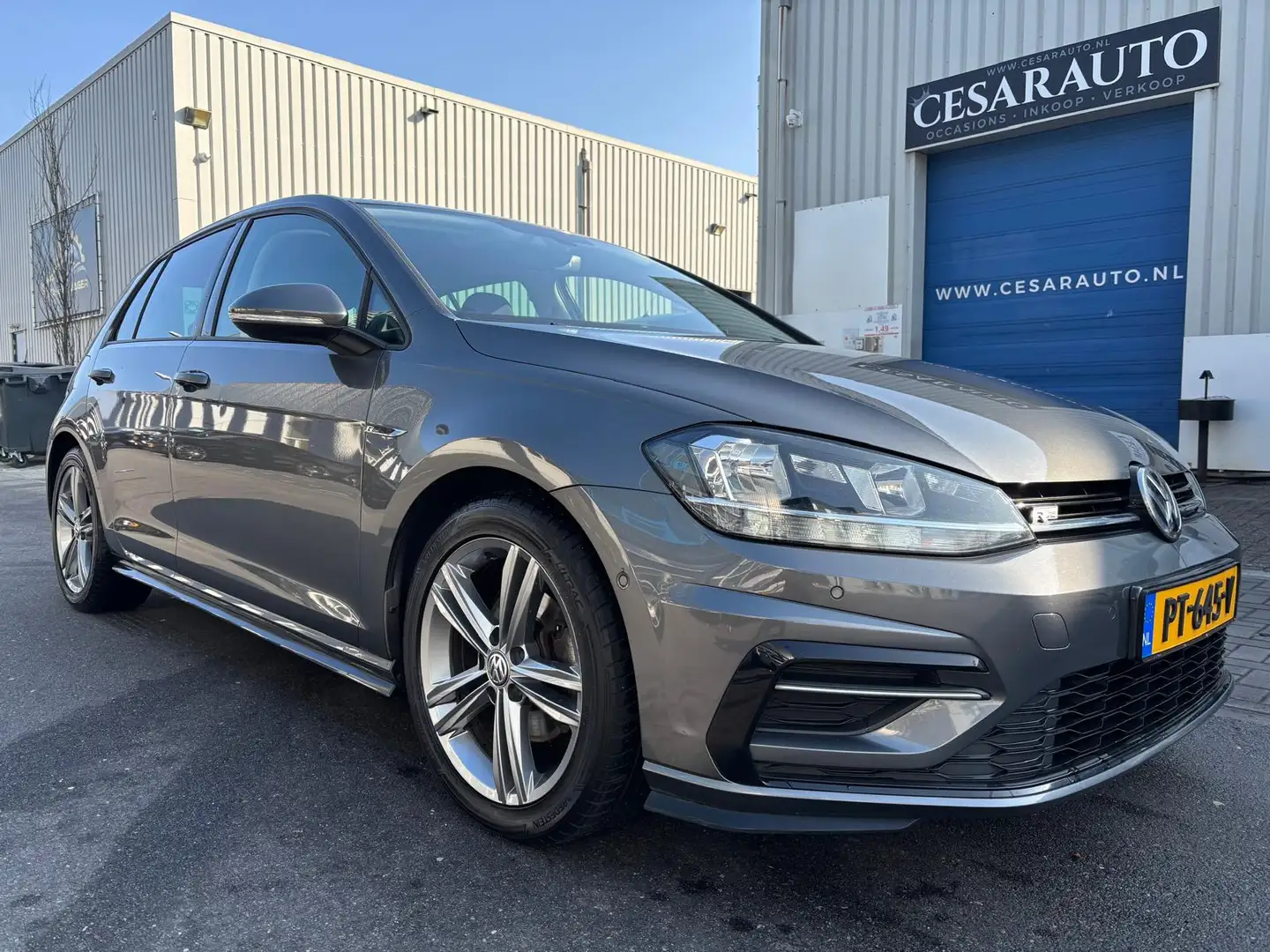 Volkswagen Golf 1.5 TSI HIGHLINE BUSINESS R AUTOMAAT 7-TRAPS Gris - 1