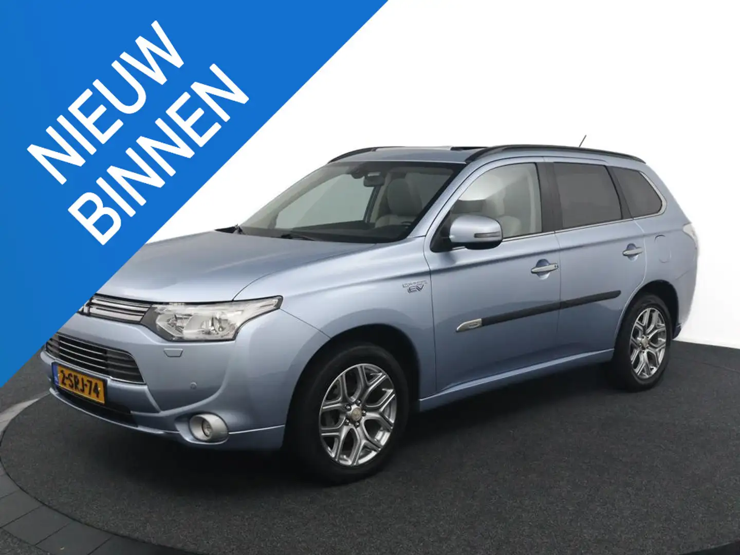 Mitsubishi Outlander 2.0 PHEV Instyle Blauw - 1