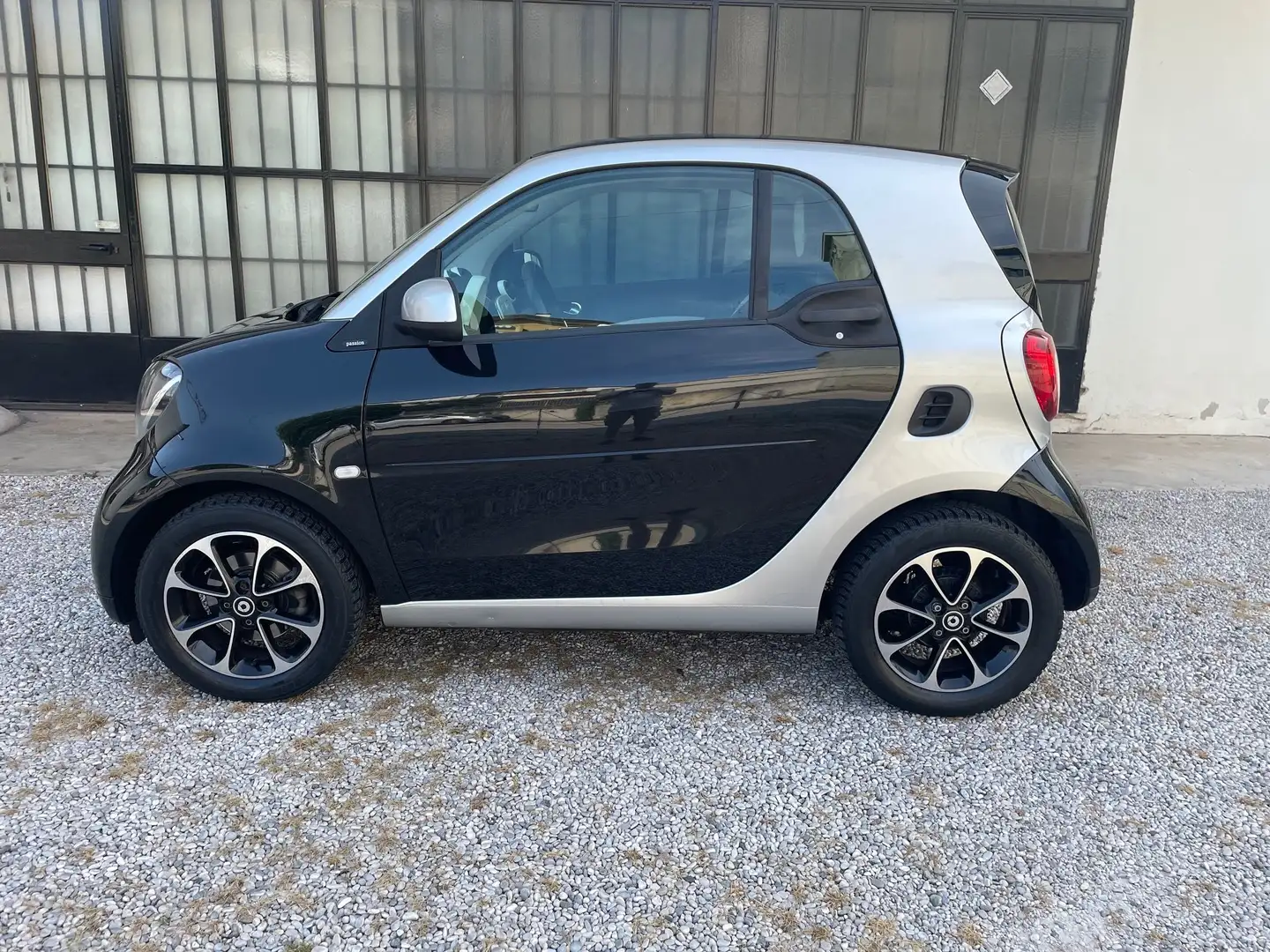 smart forTwo Fortwo 0.9 t Passion 90cv Noir - 1