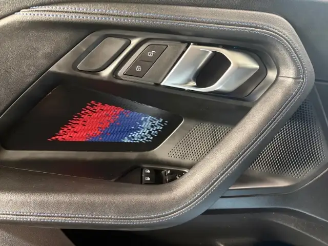 BMW M2 view 21