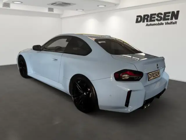 BMW M2 view 4
