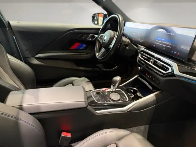 BMW M2 view 13