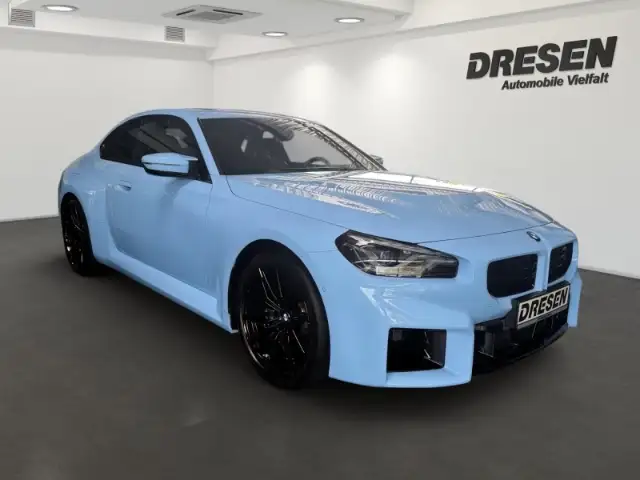 BMW M2 view 2