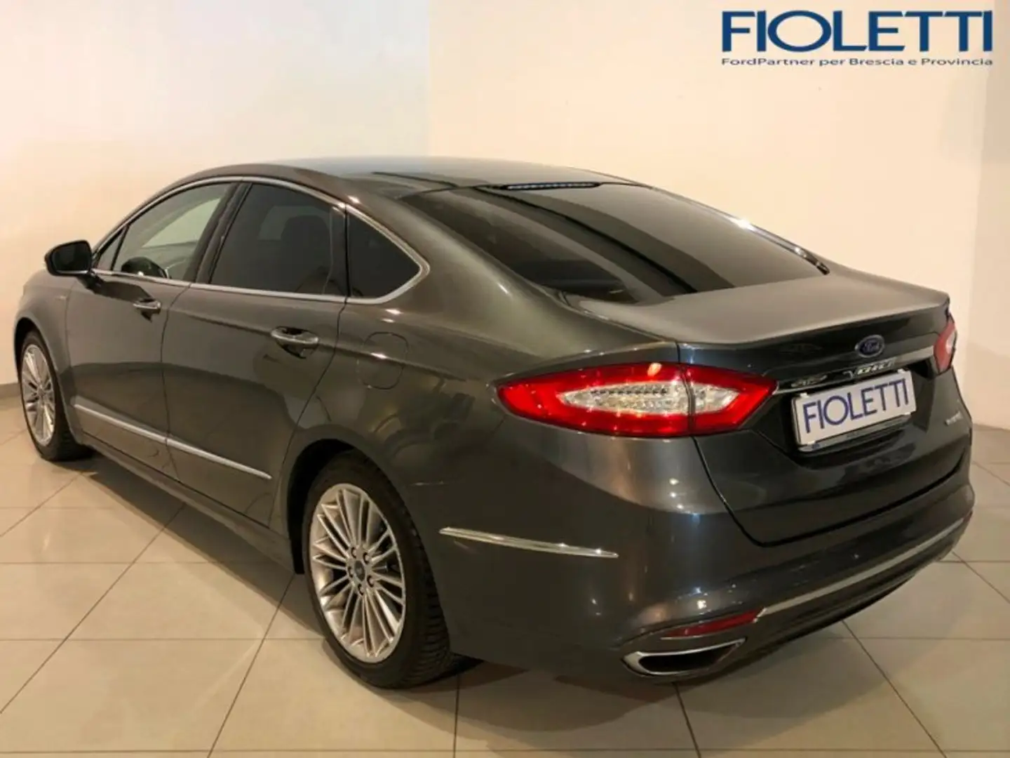 Ford Mondeo 4ª SERIE FULL HYBRID 2.0 187 CV ECVT 4 PORTE VIGN Grigio - 2