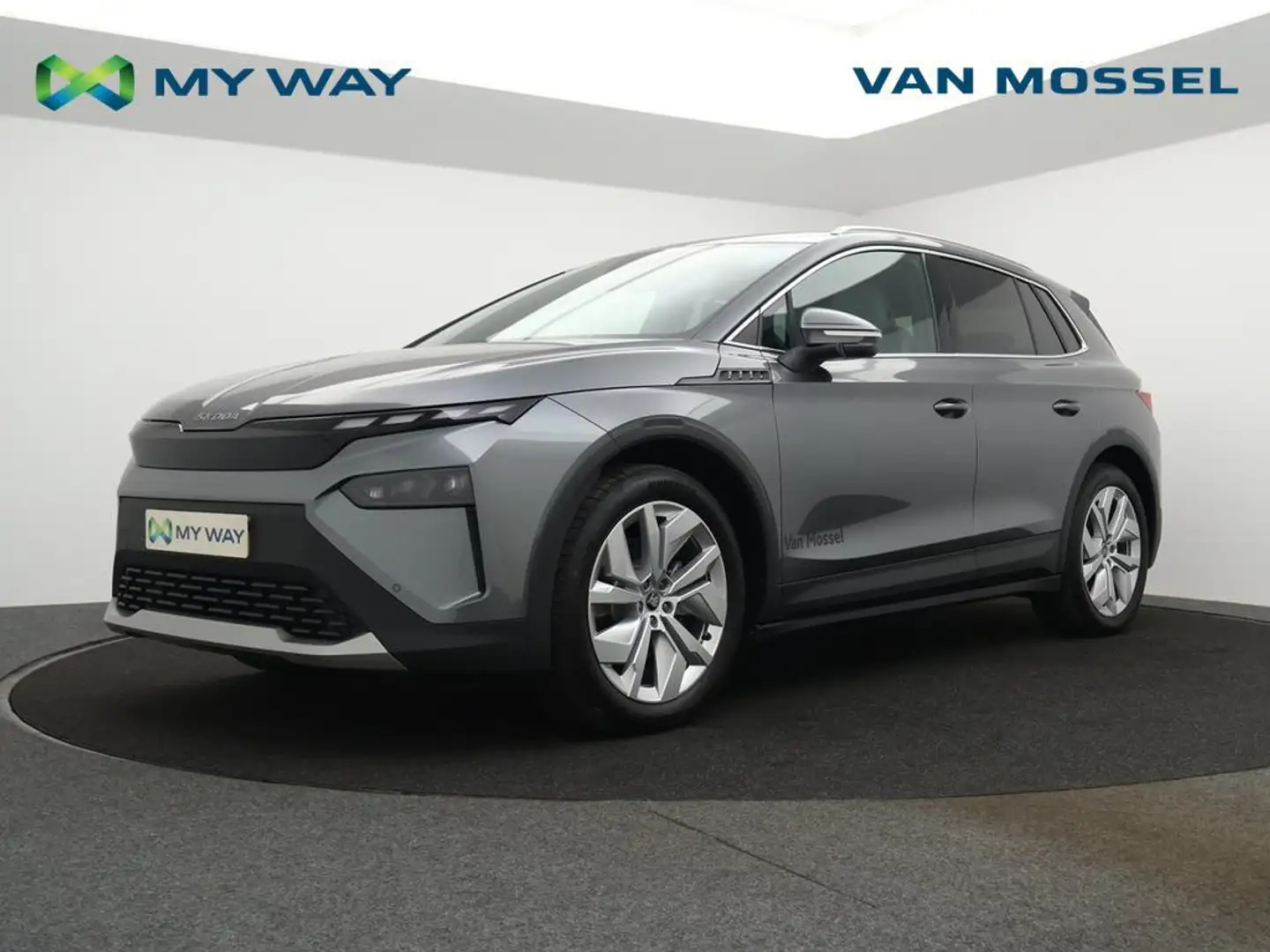 Skoda Elroq NEW Elroq Corporate 60 63 kWh 150kW (204pk) / DEMO Šedá - 1