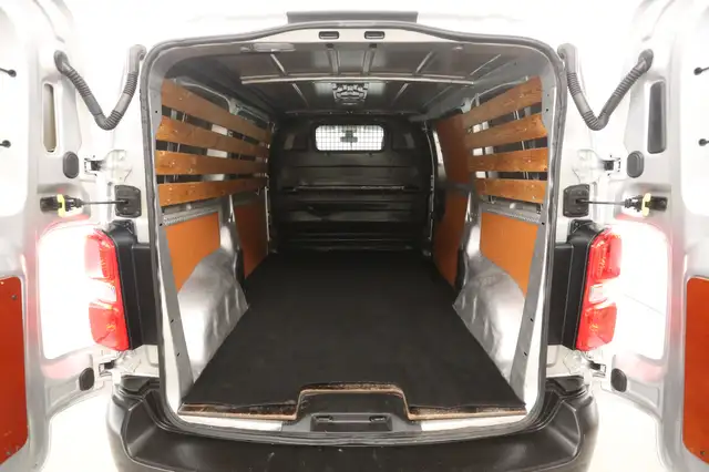 Citroen Jumpy view 3