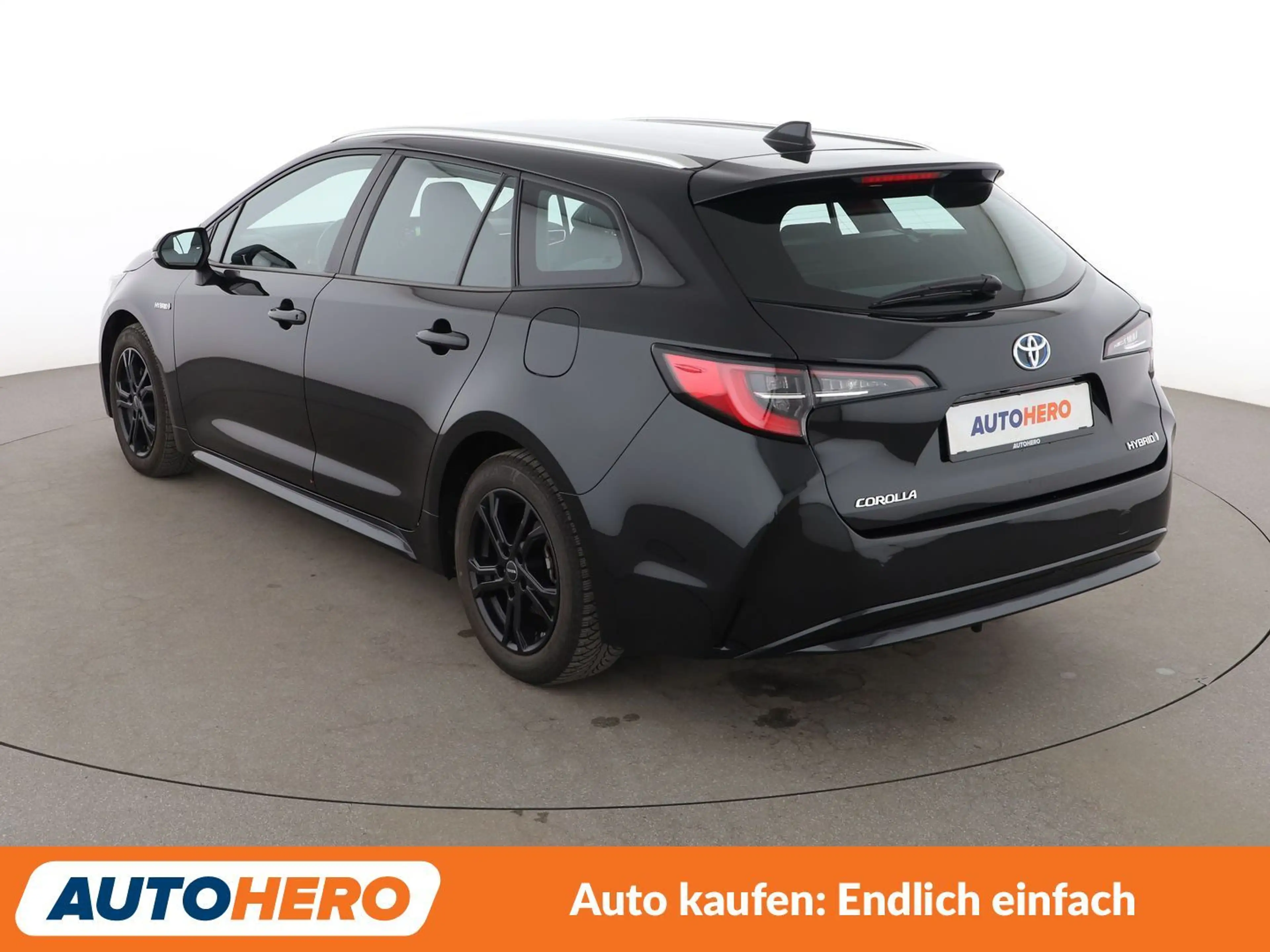 Toyota Corolla 1.8 Hybrid Comfort Aut*NAVI*ACC*CAM*SHZ* — photo 4