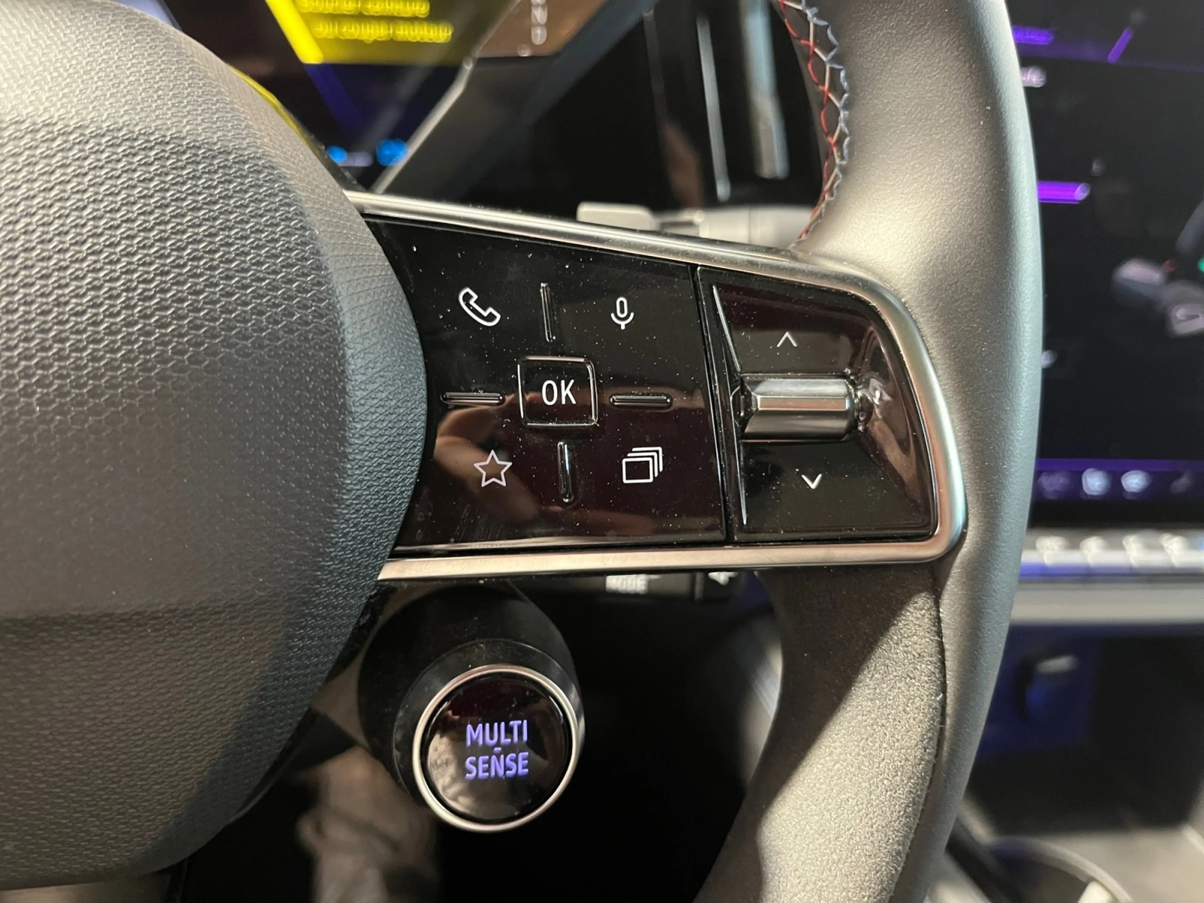 Renault Rafale — photo 14
