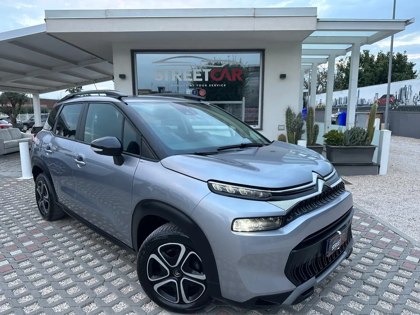 Citroen C3 Aircross C3 Aircross BlueHDi 110 S&S Feel Grau - 1