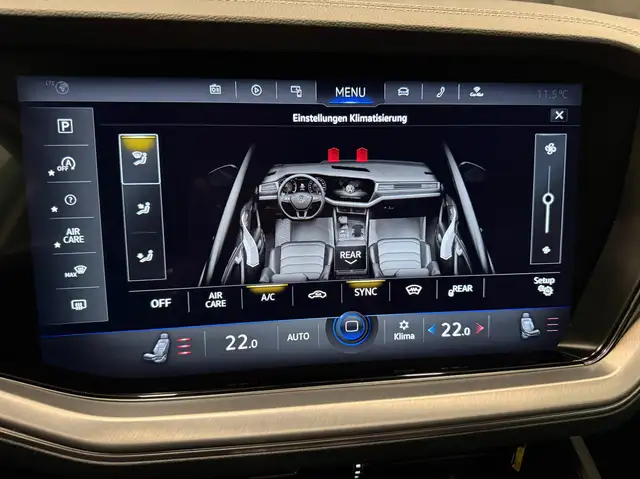 Volkswagen Touareg view 20