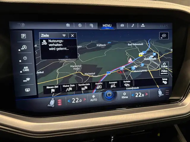 Volkswagen Touareg view 19