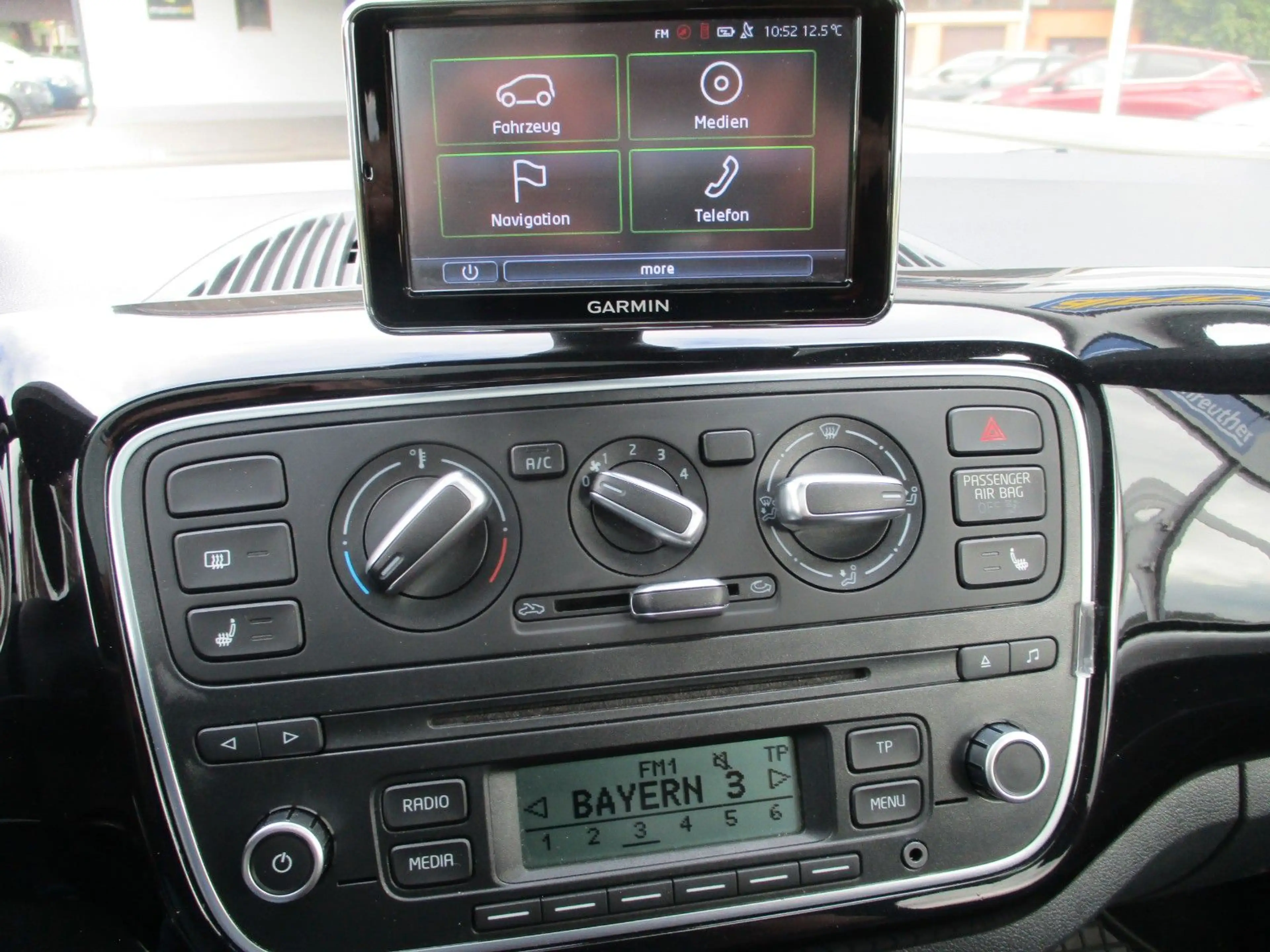 Skoda Citigo Monte Carlo+Panorama+Freisprech+PDC — photo 13