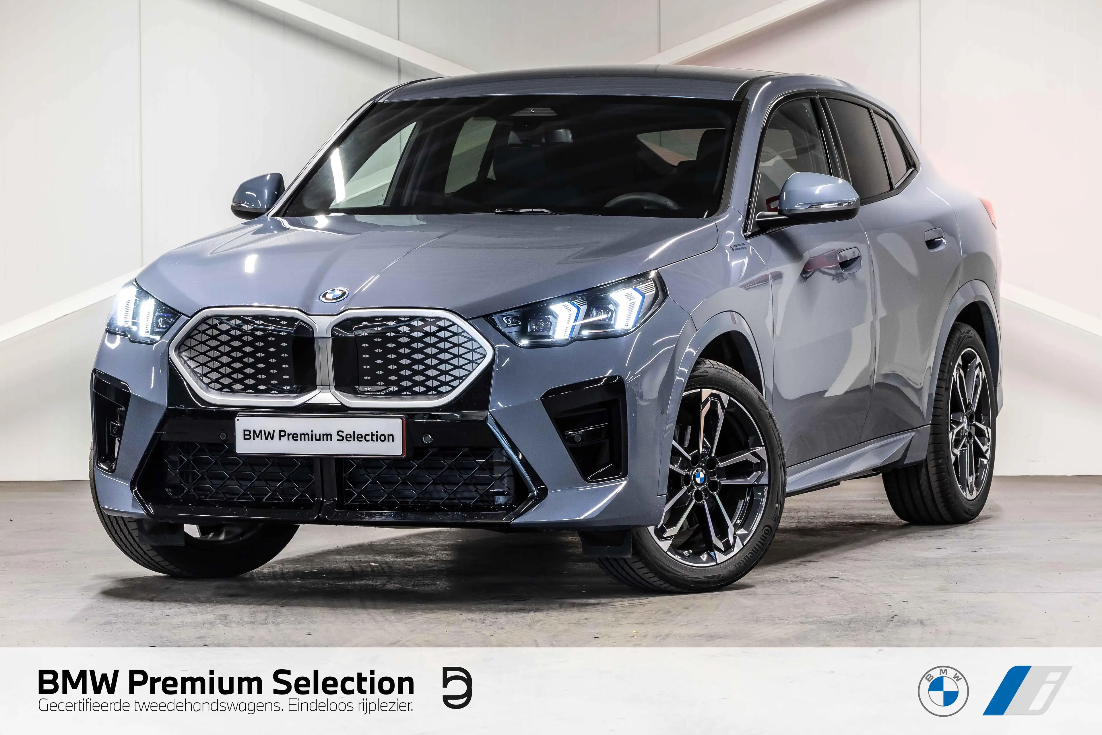 BMW iX2 Storm Bay iX2—M Sport, towbar ready