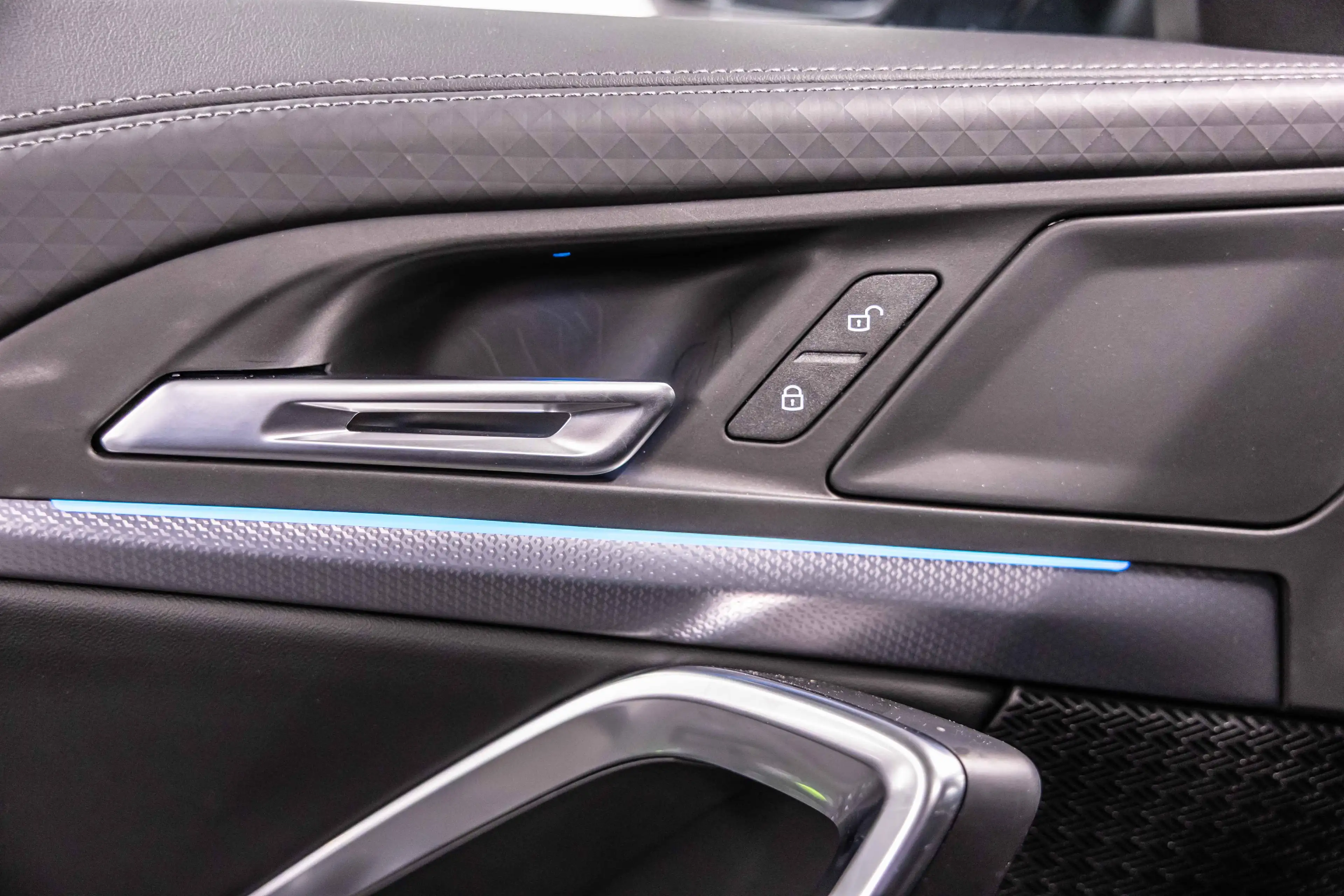 BMW iX2 Storm Bay iX2—M Sport, towbar ready — photo 10