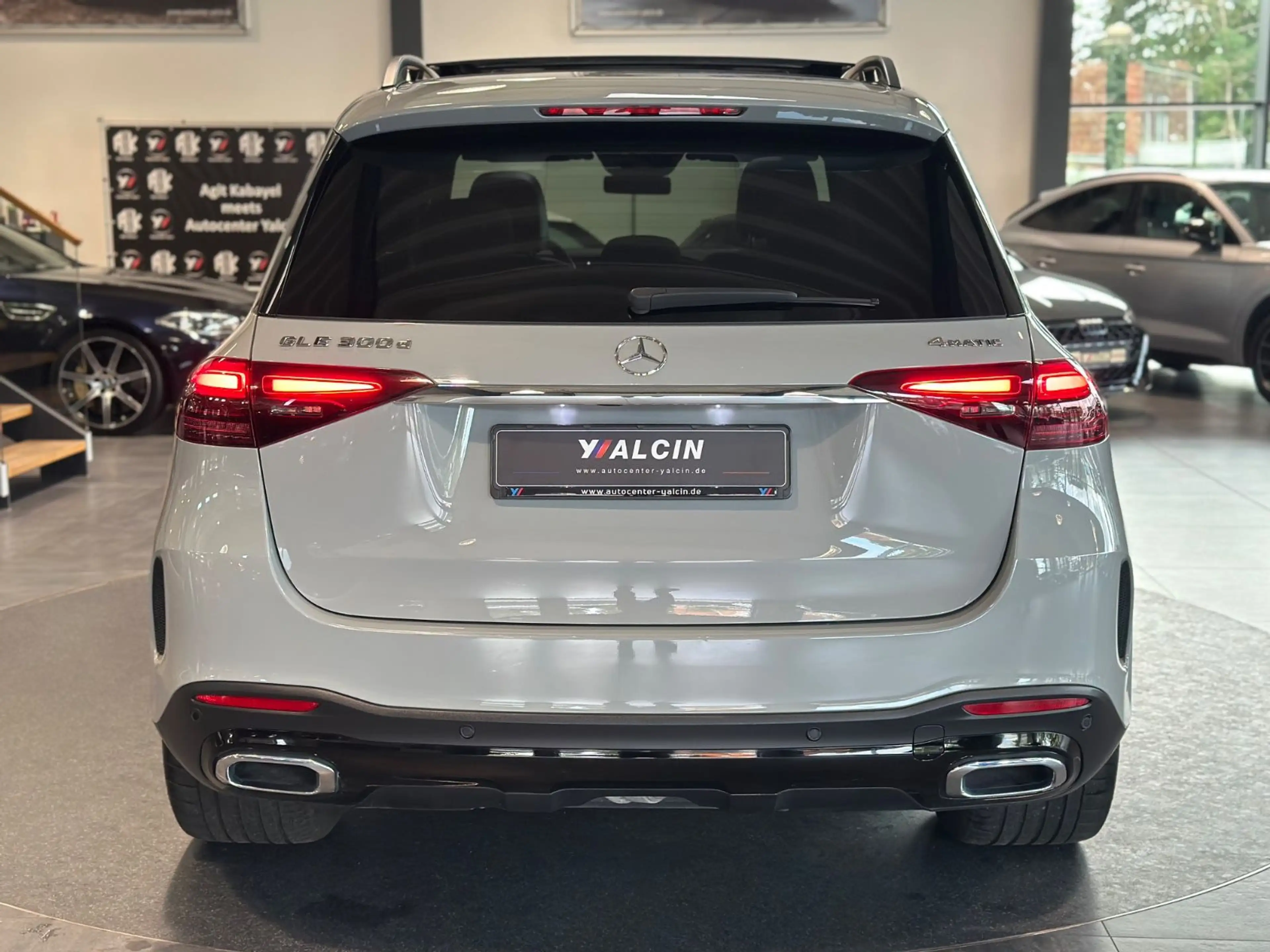 Mercedes-Benz GLE 300 d 4M 3x AMG-Line 1.HA/ACC/BURM/NIGHT/AHK — photo 6