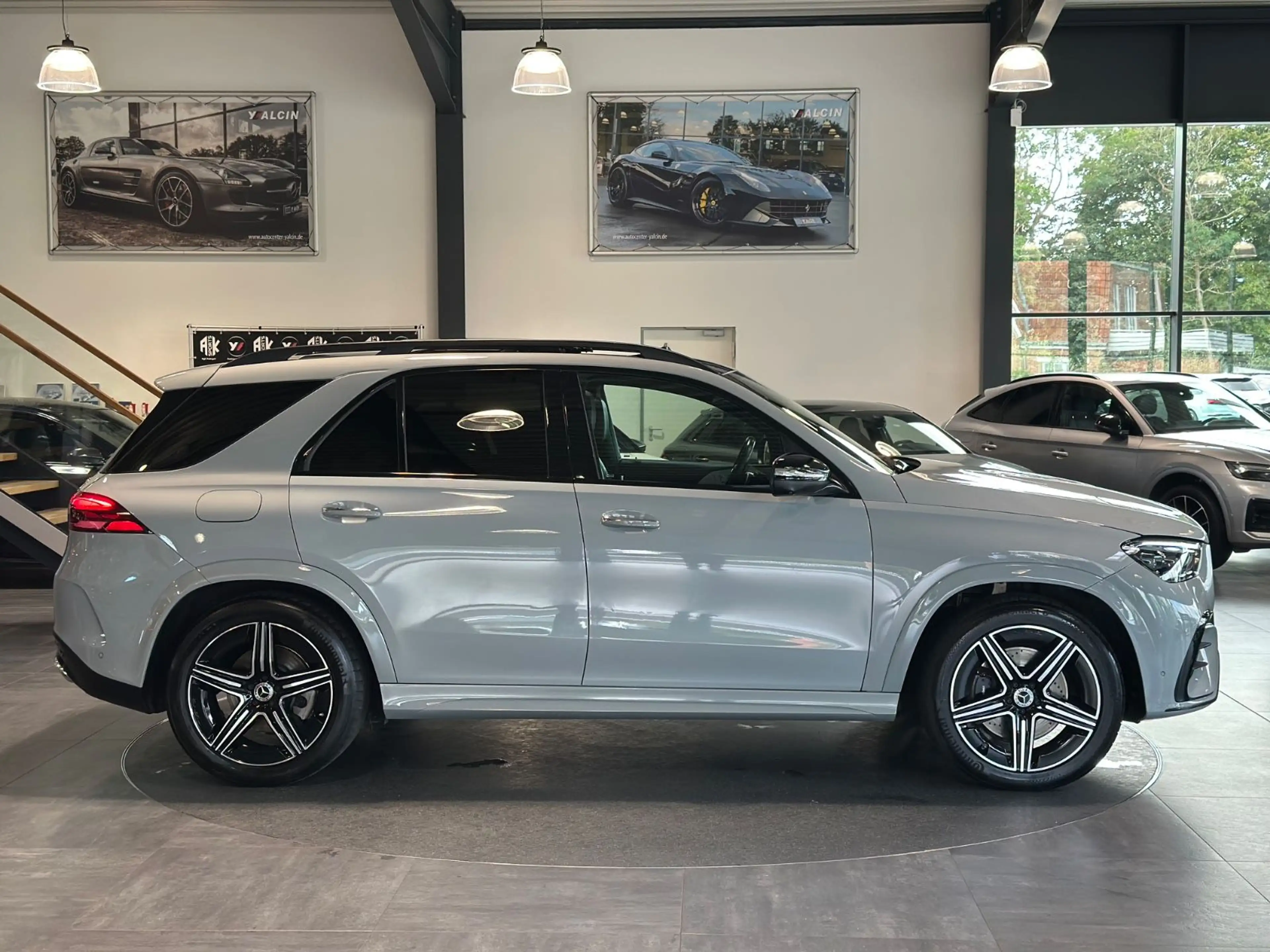 Mercedes-Benz GLE 300 d 4M 3x AMG-Line 1.HA/ACC/BURM/NIGHT/AHK — photo 3
