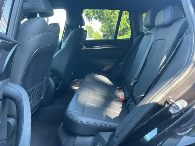 BMW X3 view 15