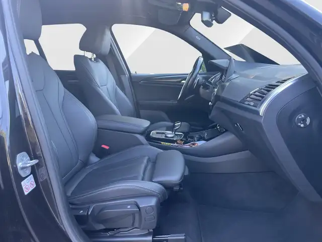 BMW X3 view 14