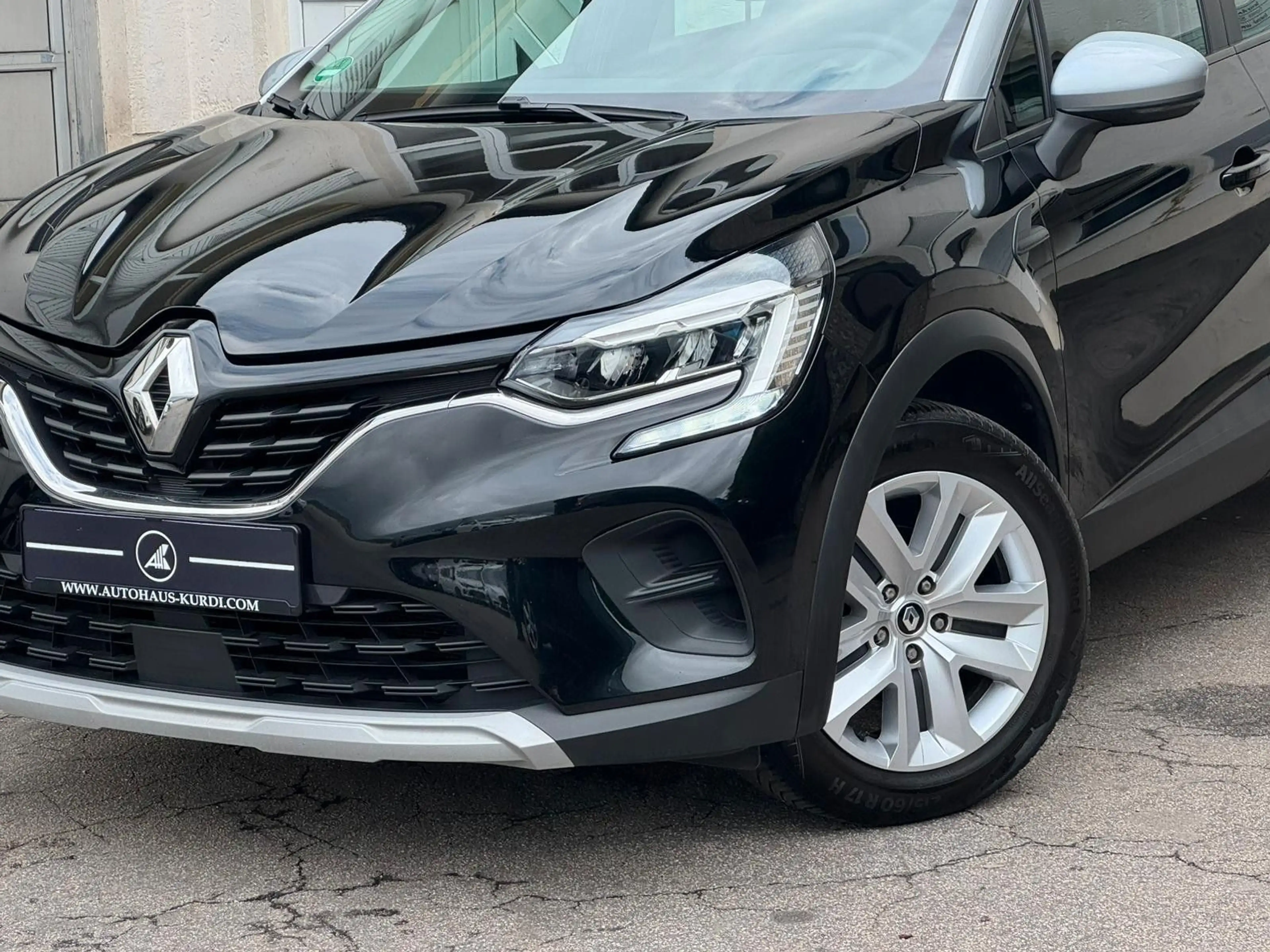 Renault Captur II TCe Equilibre CARPLAY LED TEMPOMAT PDC — photo 2