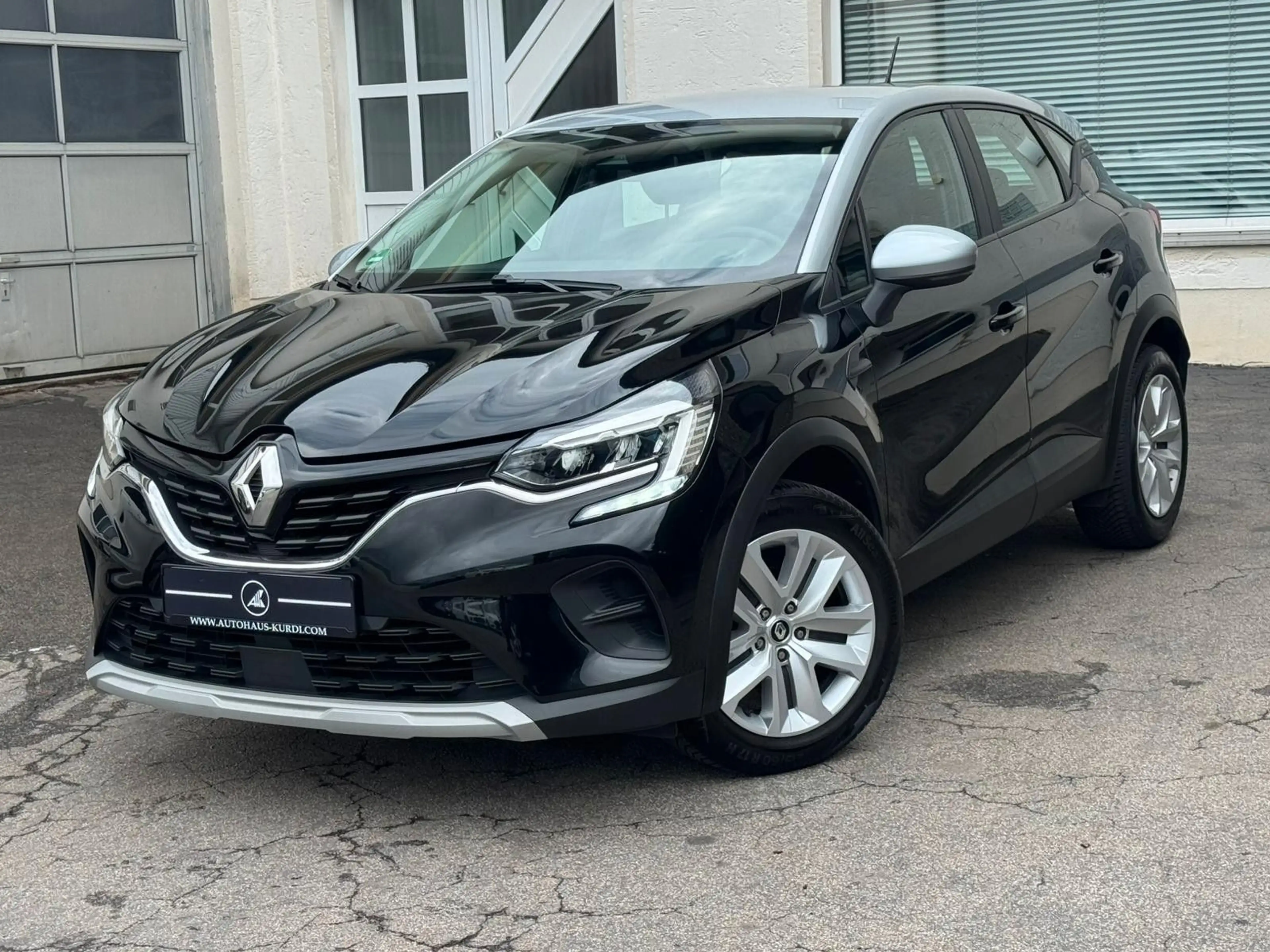 Renault Captur II TCe Equilibre CARPLAY LED TEMPOMAT PDC