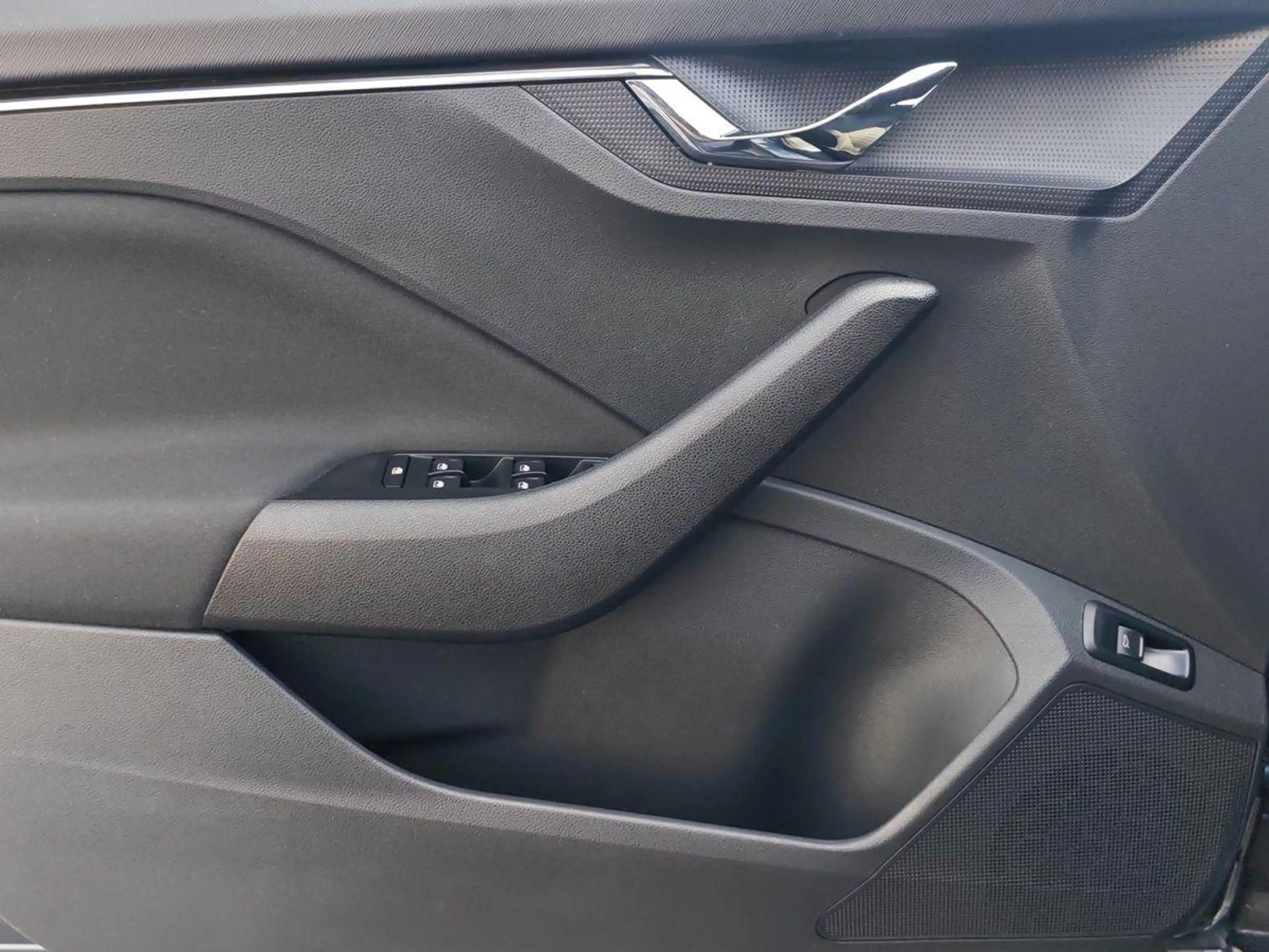 Skoda Kamiq Style 1.0 TSI Apple Carplay Sportlenkrad — photo 14