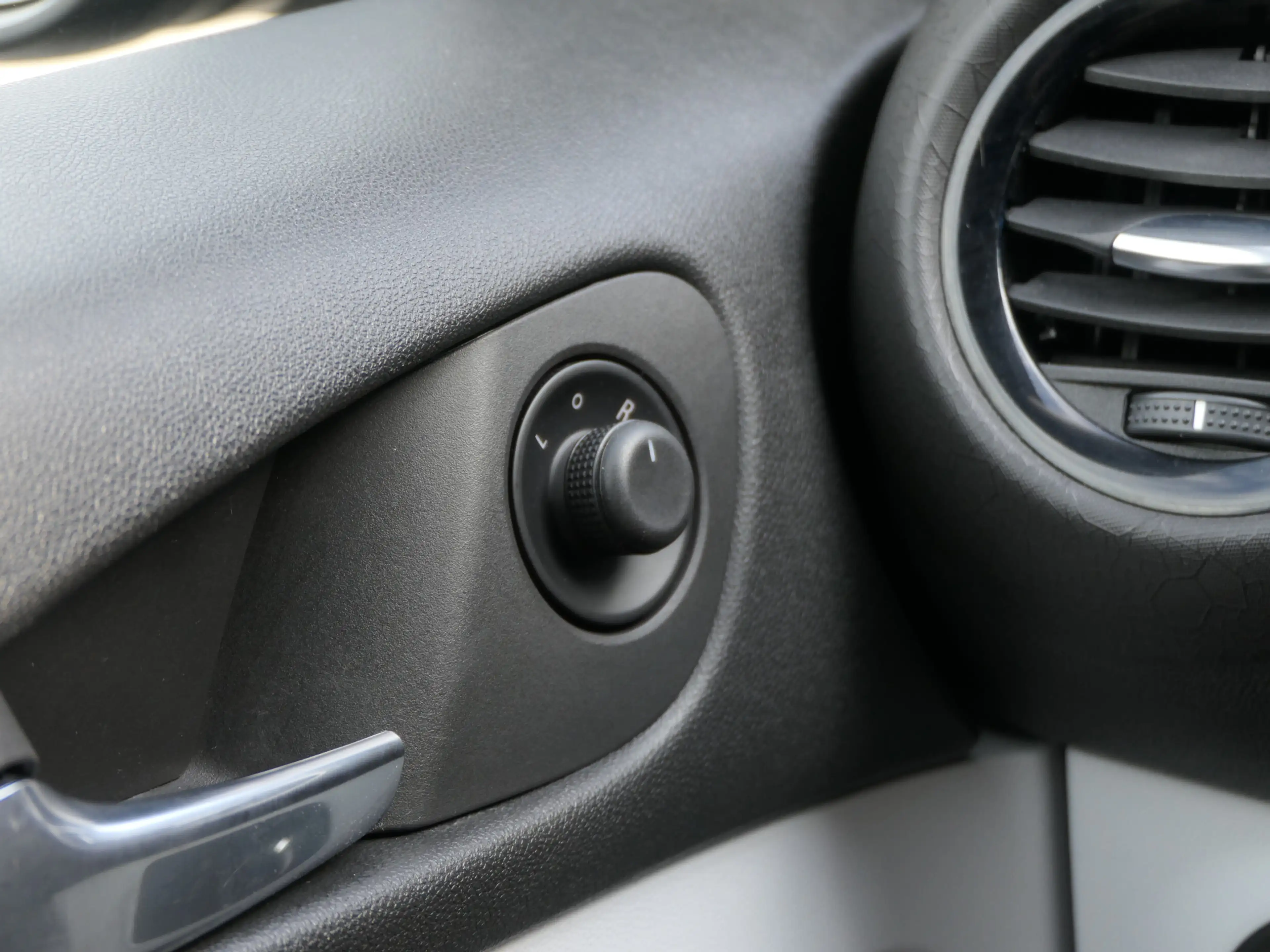 Opel Adam 1.4 Jam | Climate Control | White Pack | 17'' LMV — photo 29
