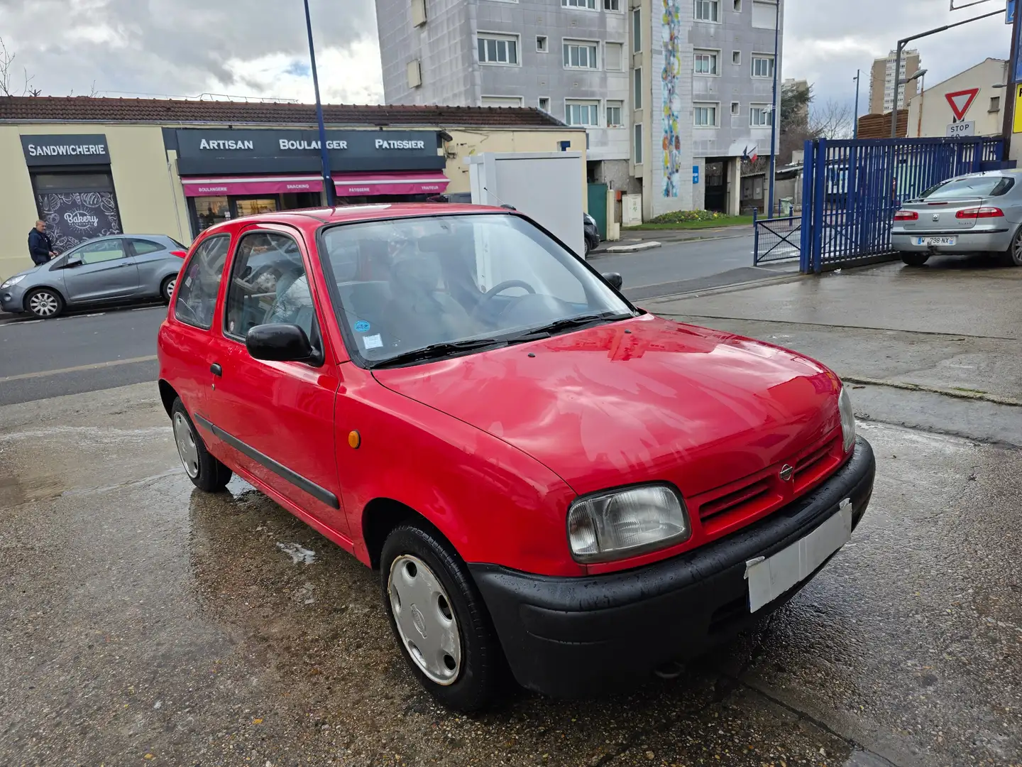 Nissan Micra 1.0i Lagoon Rouge - 1