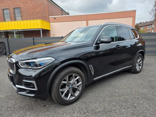 BMW X5 xDrive 30 d xLine Laser-Pano-HeadUp-AHK-RFK