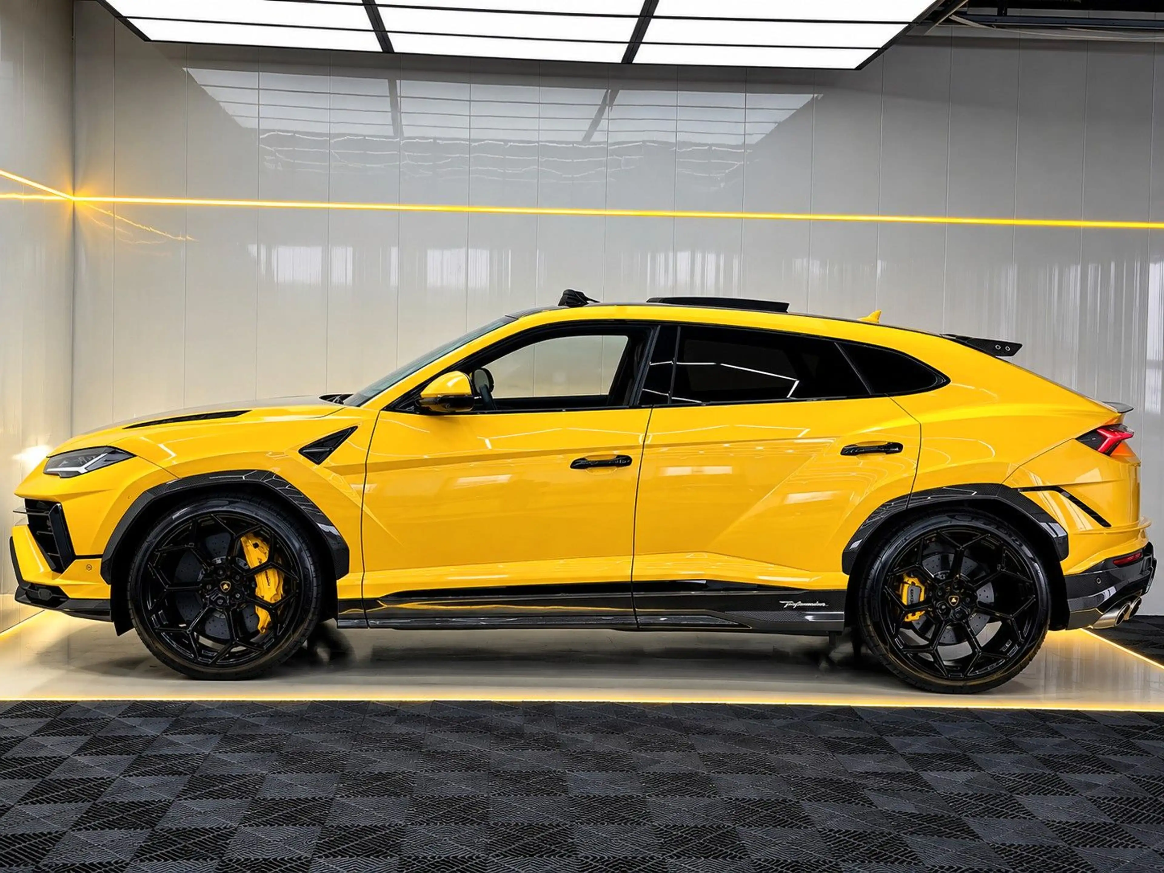 Lamborghini Urus URUS PERFORMANTE AKRAPOVIC/4SEAT/CARBON/23* — photo 3