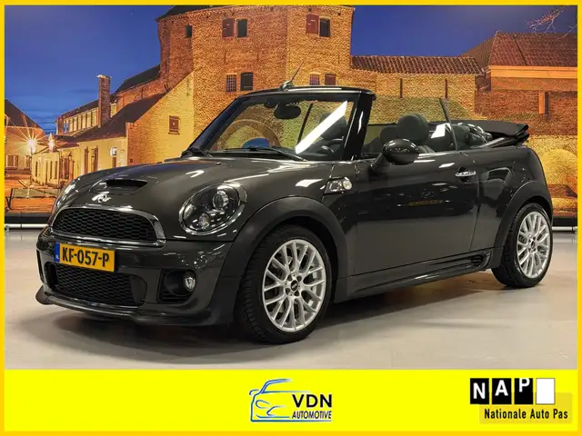 MINI John Cooper Works Cabrio Mini 1.6 S Chili JCW Automaat Leer Xenon PDC