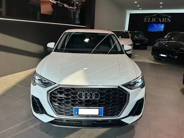 Audi Q3 view 2