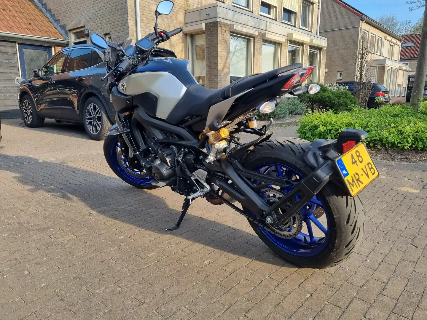 Yamaha MT-09 SP Grijs - 1