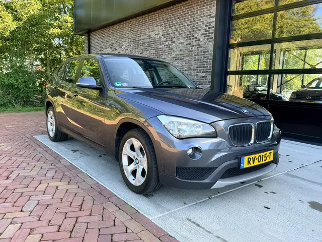 BMW X1 view 5