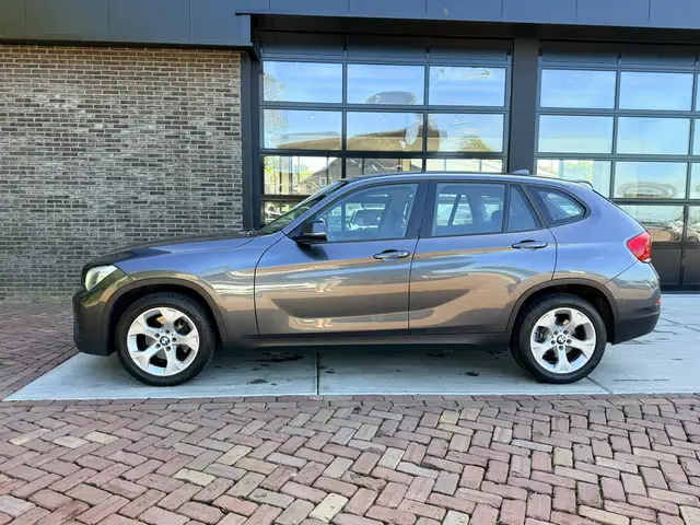 BMW X1 view 7
