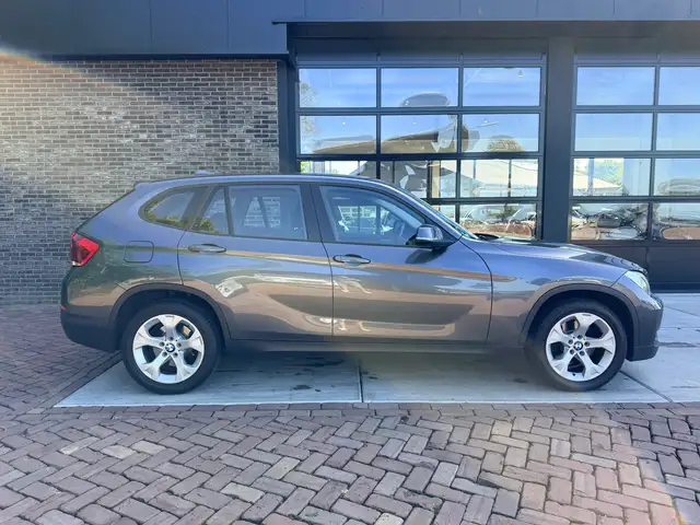 BMW X1 view 6
