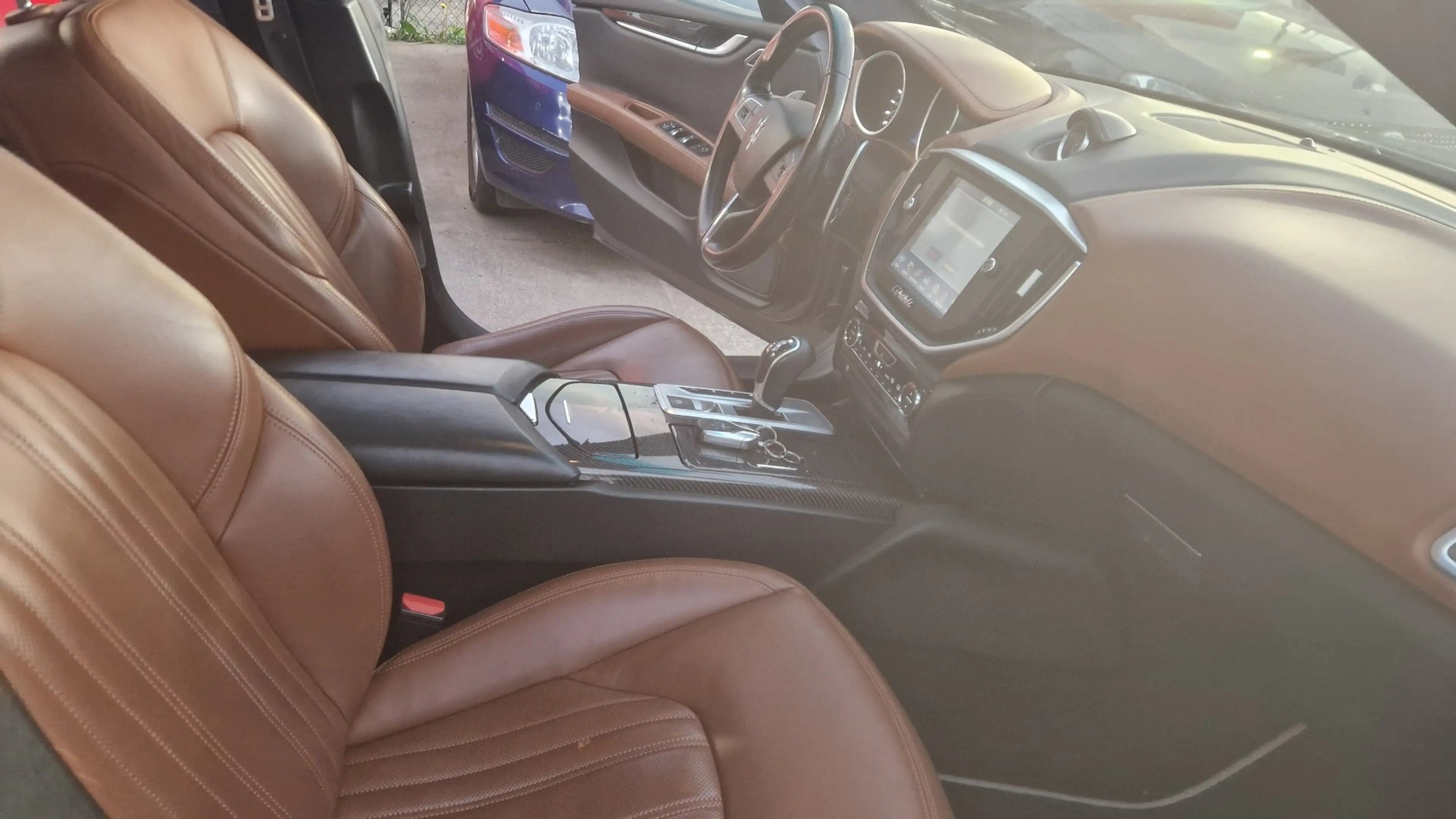 Maserati Ghibli Ghibli 3.0 D — photo 12