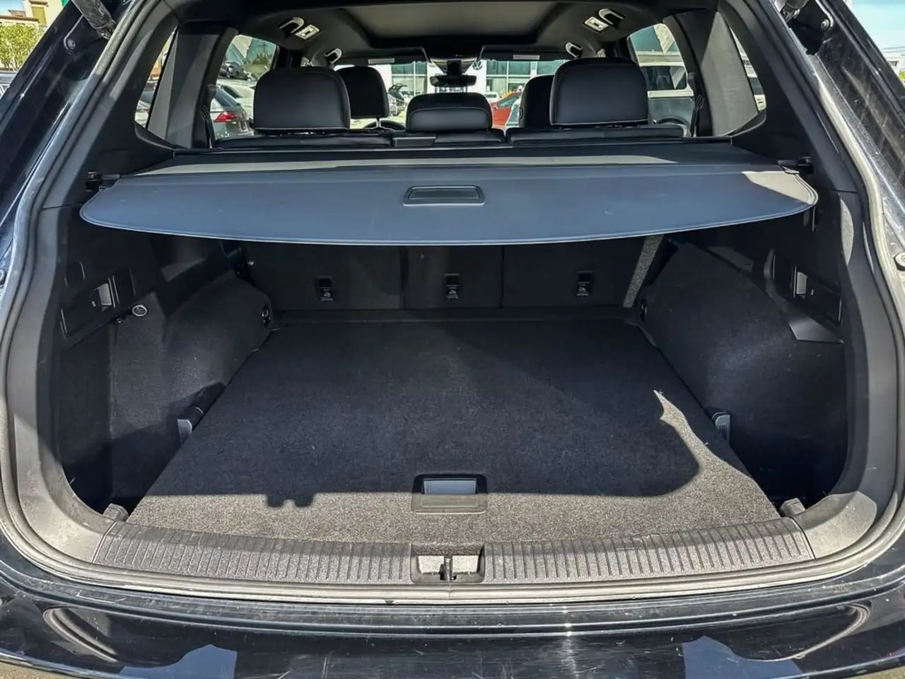 Volkswagen Tiguan снимка Volkswagen Tiguan