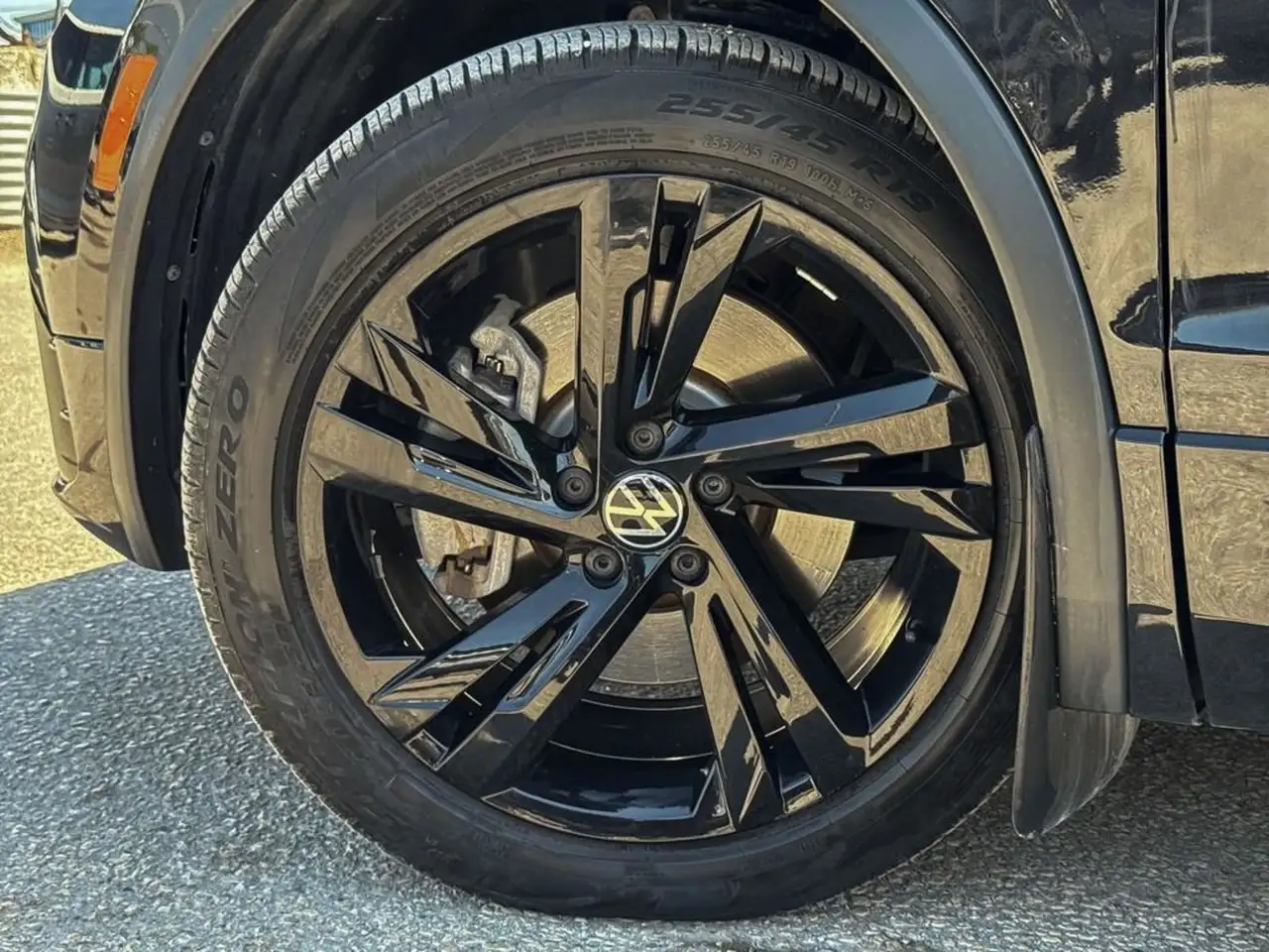 Volkswagen Tiguan снимка Volkswagen Tiguan