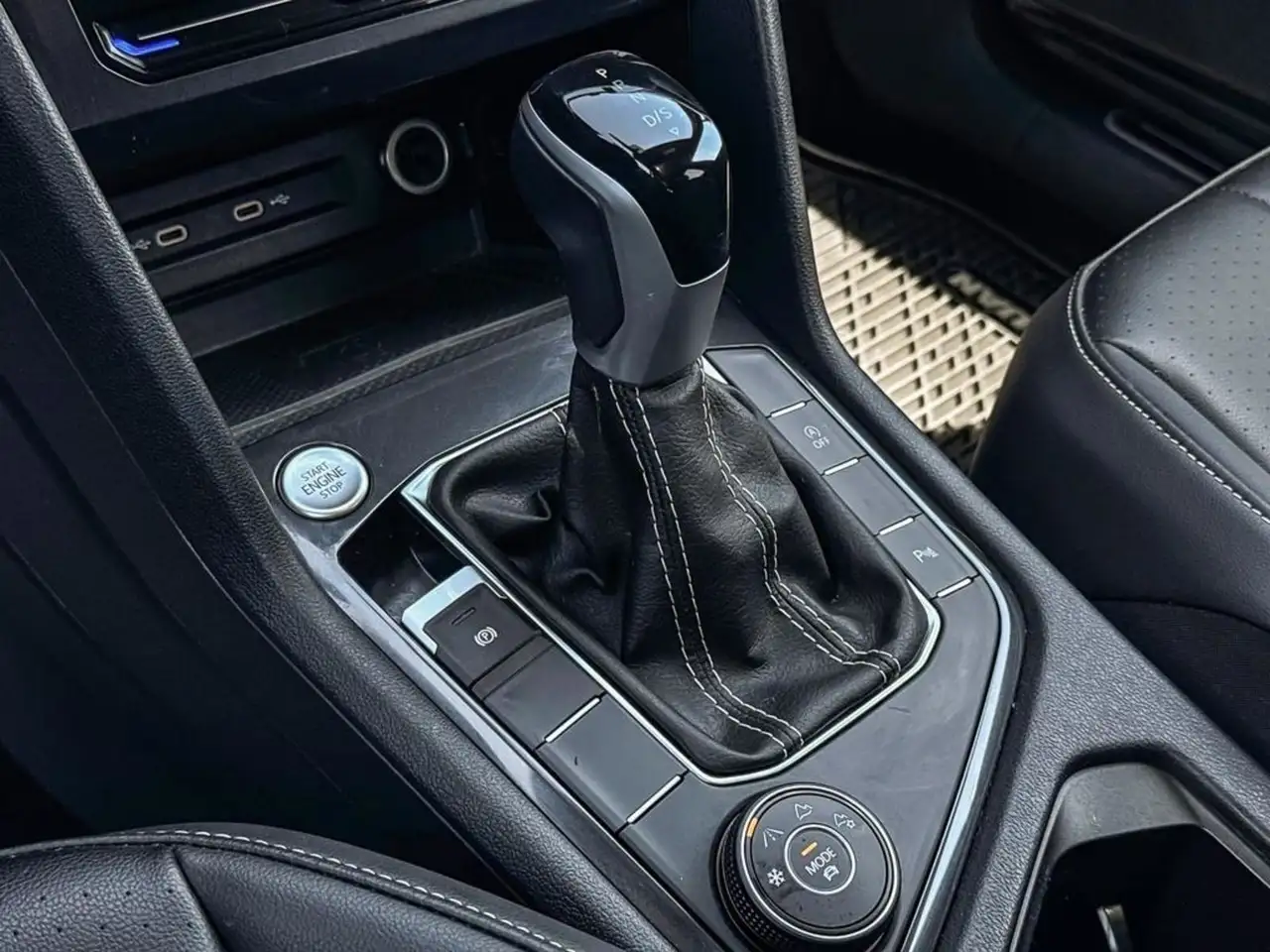 Volkswagen Tiguan снимка Volkswagen Tiguan