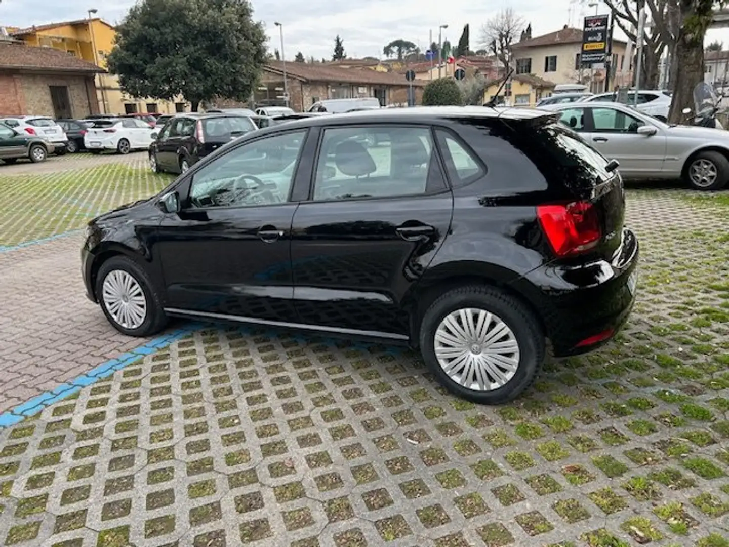 Volkswagen Polo Polo 5p 1.4 tdi bm Comfortline 75cv Zwart - 2