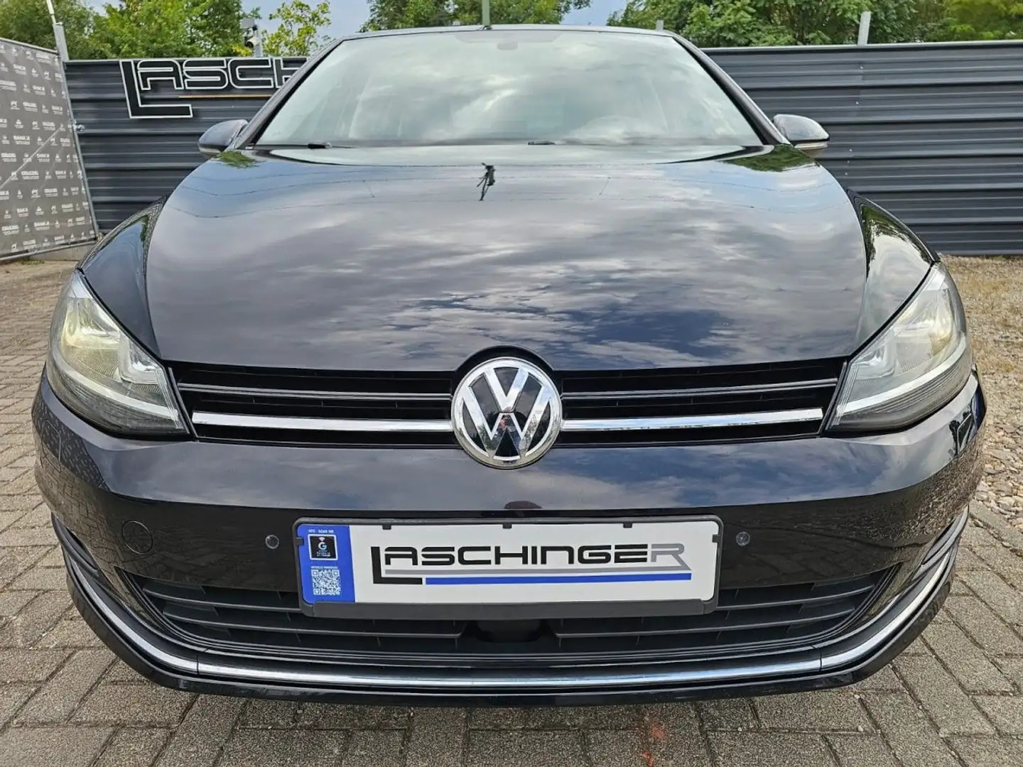 Volkswagen Golf VII Lim. 2.0TDI Highline DSG XENON NAVI KAM Schwarz - 2