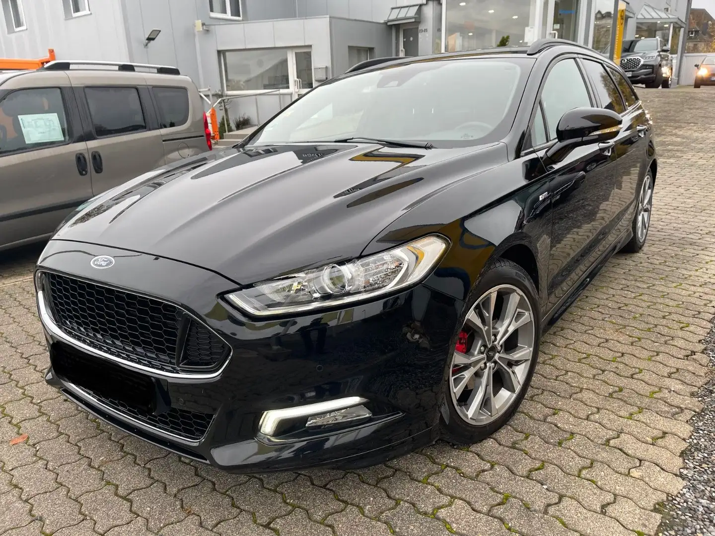 Ford Mondeo Turnier ST-Line Negro - 2