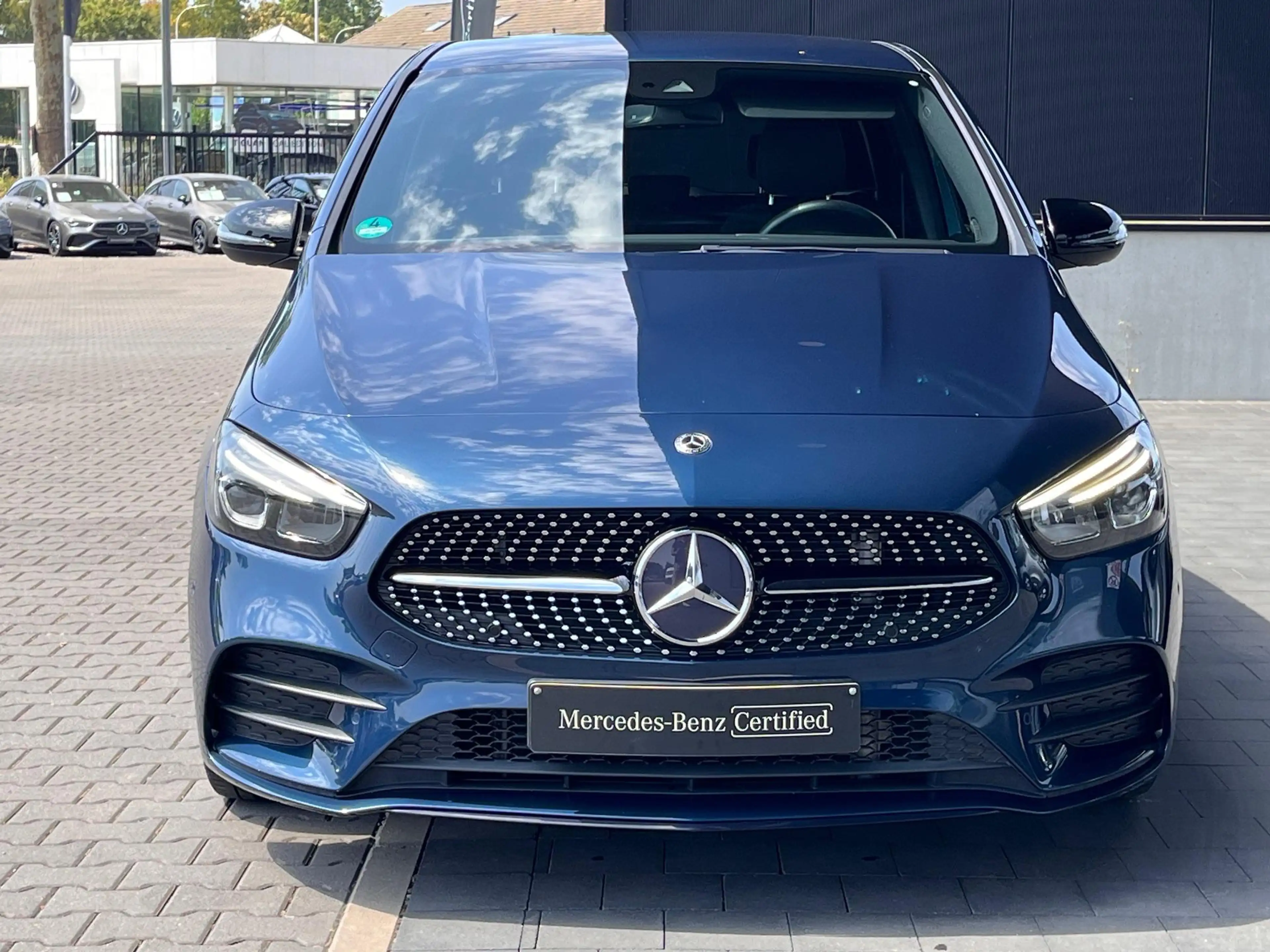 Mercedes-Benz B 220 B 4MATIC AMG — photo 5