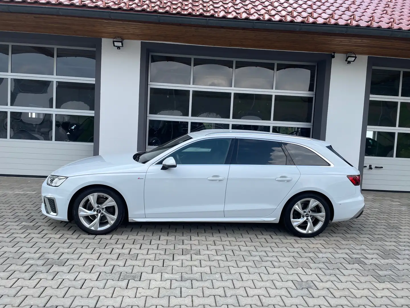Audi A4 35 TDI S-tronic S-line *STANDHZ*RFK*APP*ACC*NAVI* Weiß - 2
