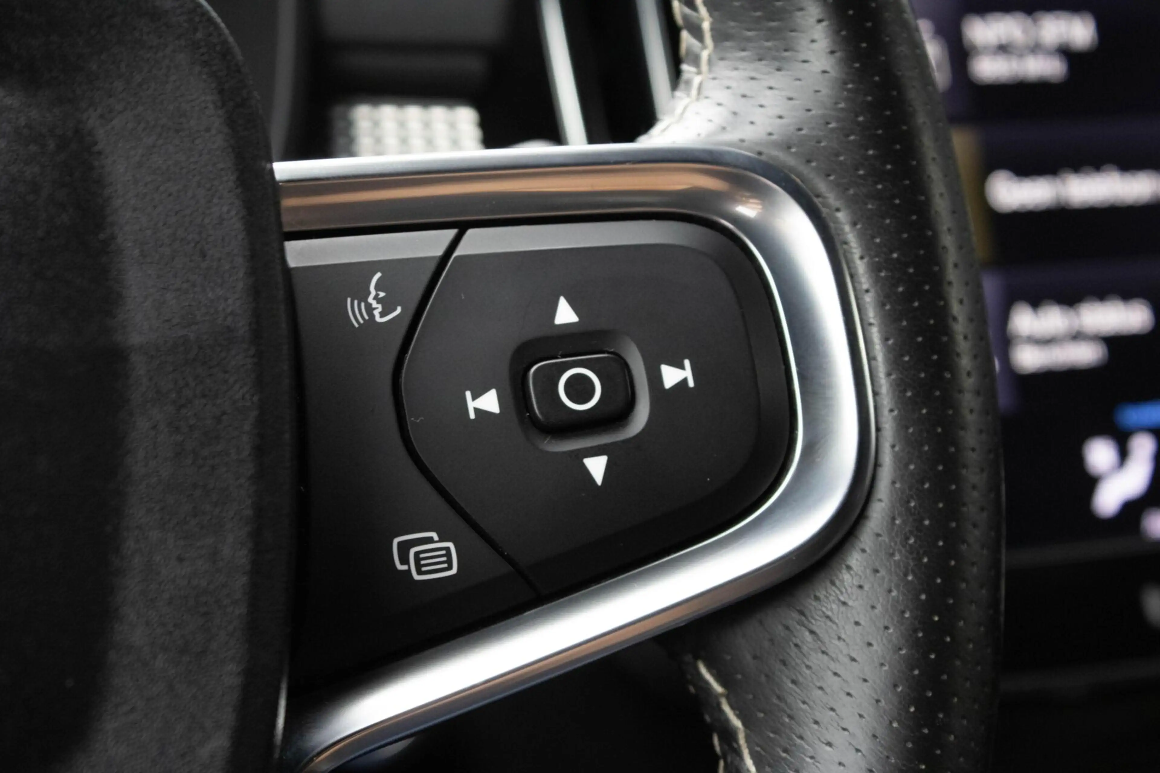 Volvo XC40 1.5 T3 R-Design|Stoelverwarming|Camera|Trekhaak| — photo 23