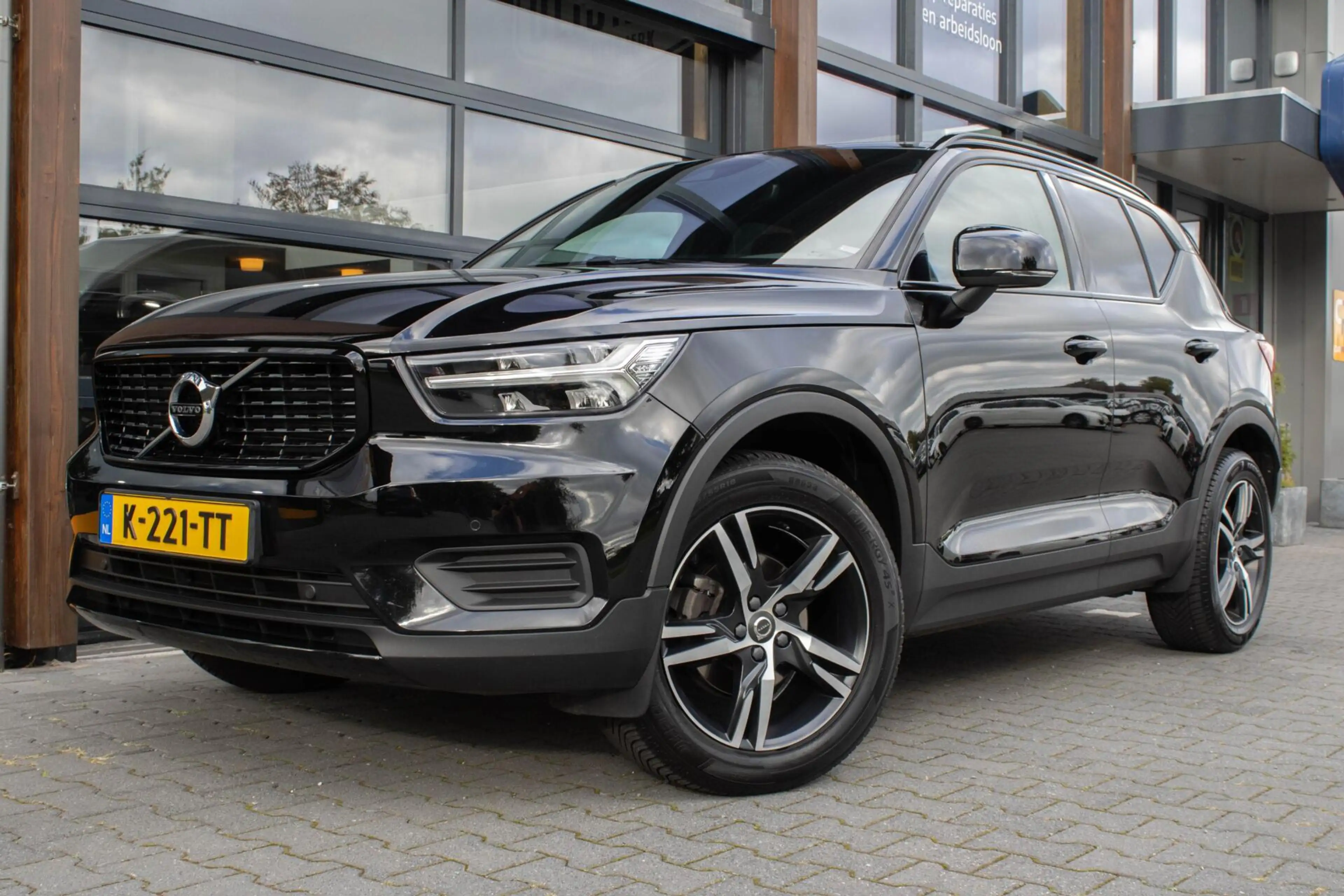 Volvo XC40 1.5 T3 R-Design|Stoelverwarming|Camera|Trekhaak| — photo 6